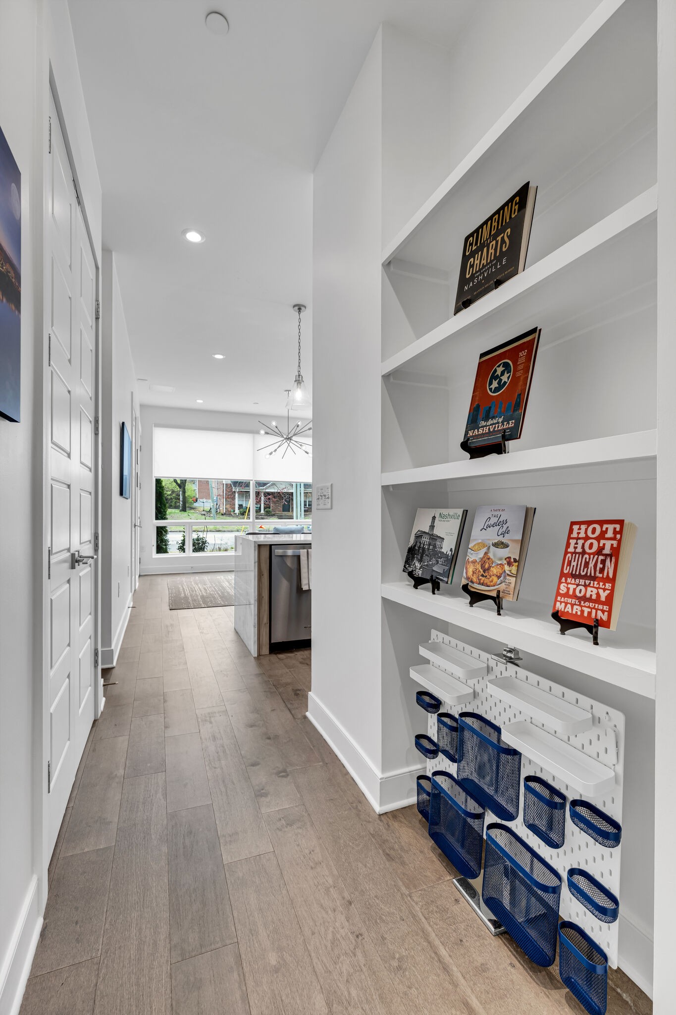 3131 Long Blvd Unit: 100