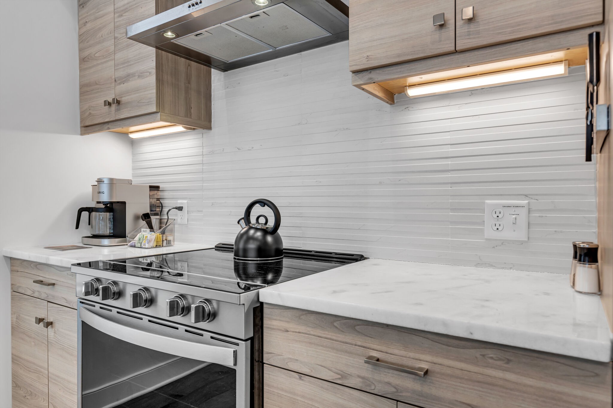 3131 Long Blvd Unit: 100