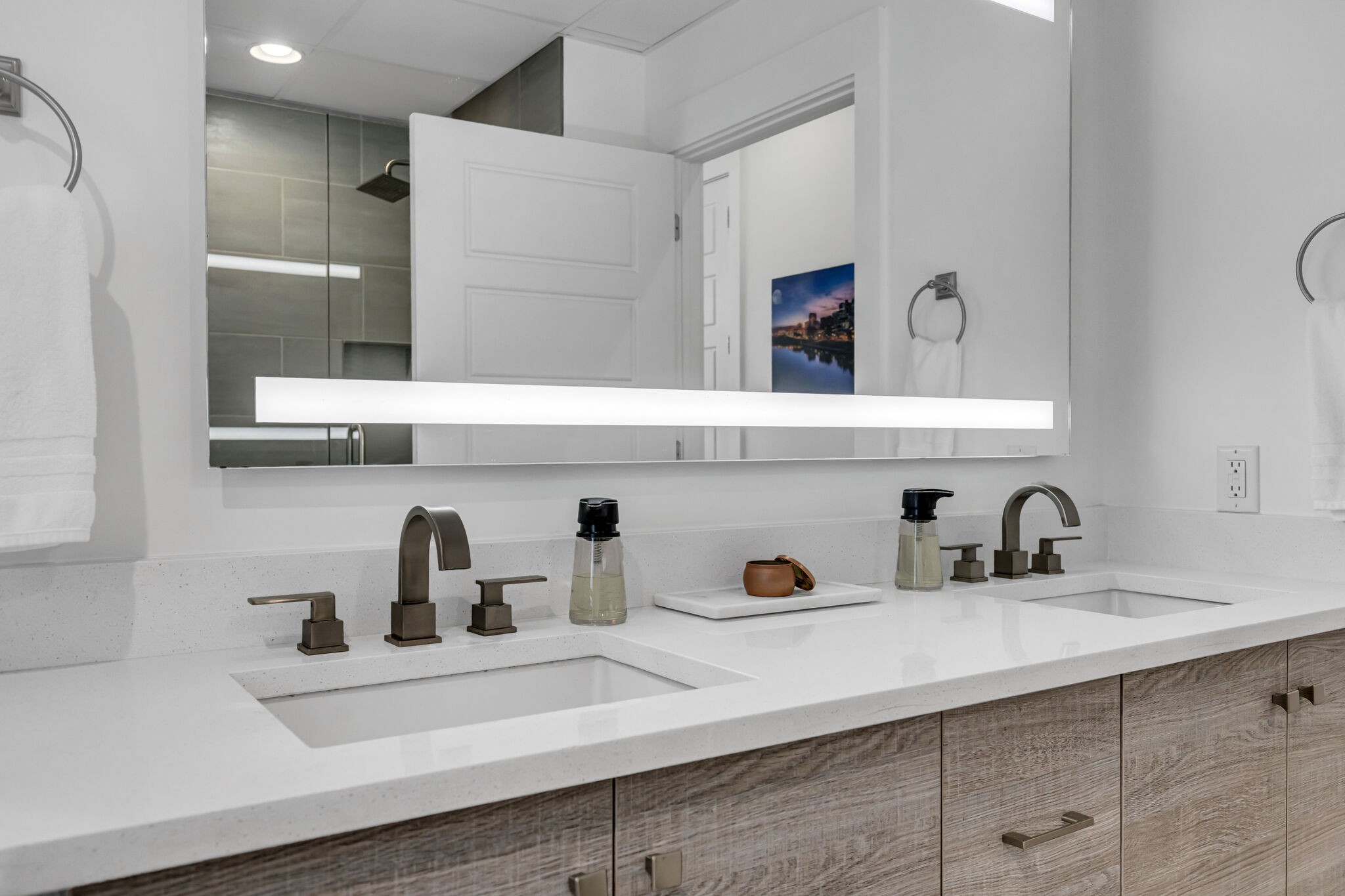 3131 Long Blvd Unit: 100