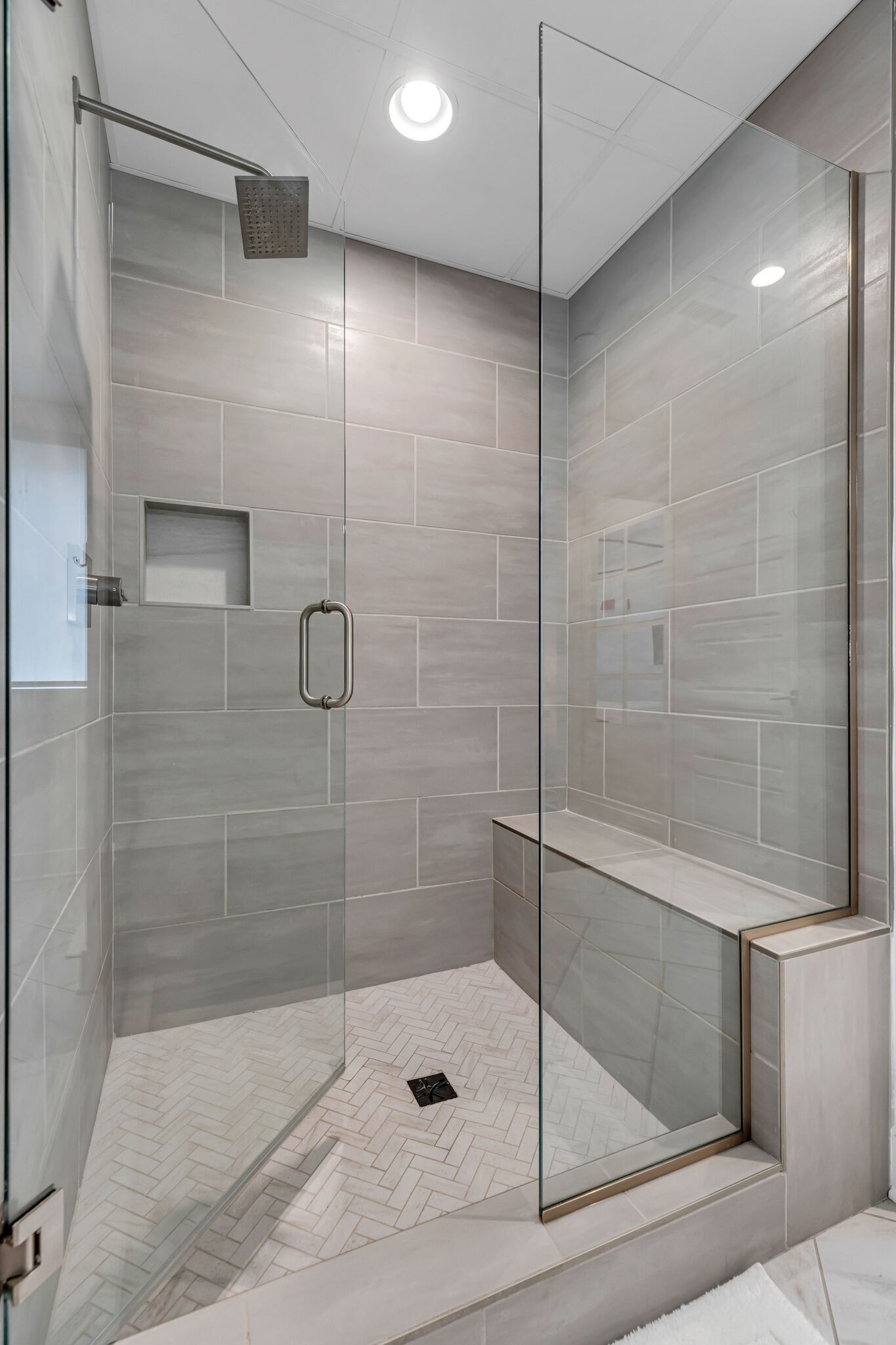 3131 Long Blvd Unit: 100