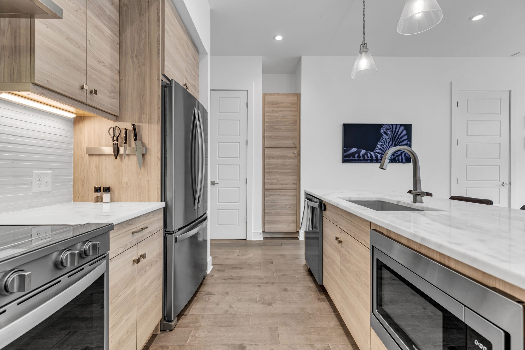 3131 Long Blvd Unit: 100