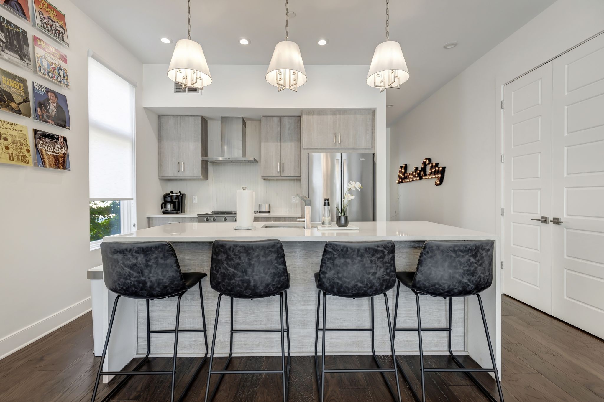 3131 Long Blvd Unit: 200