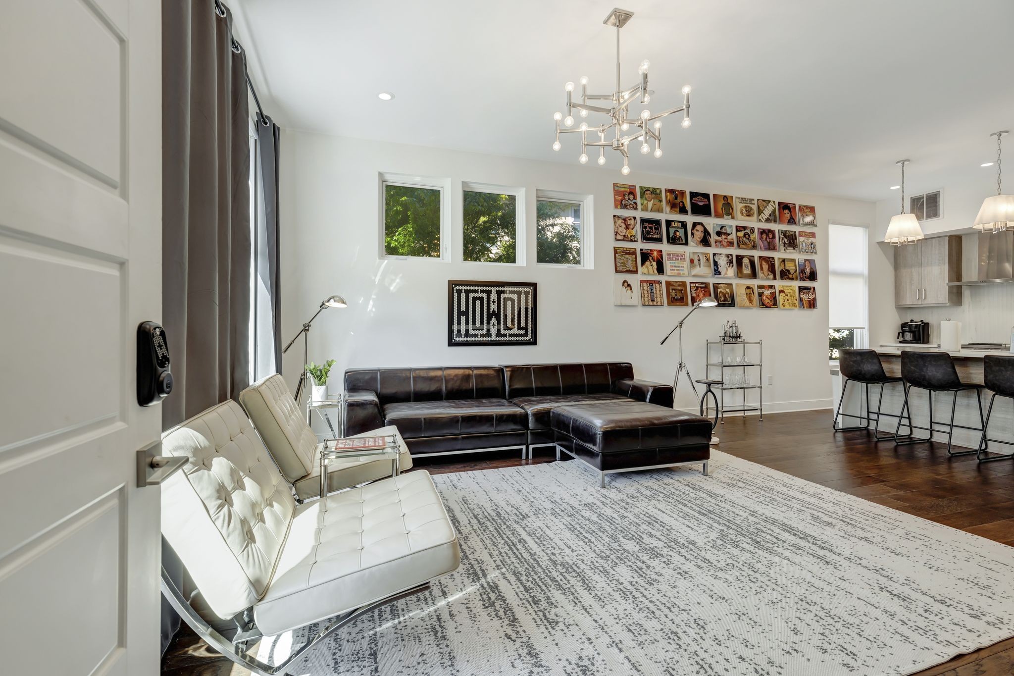 3131 Long Blvd Unit: 200