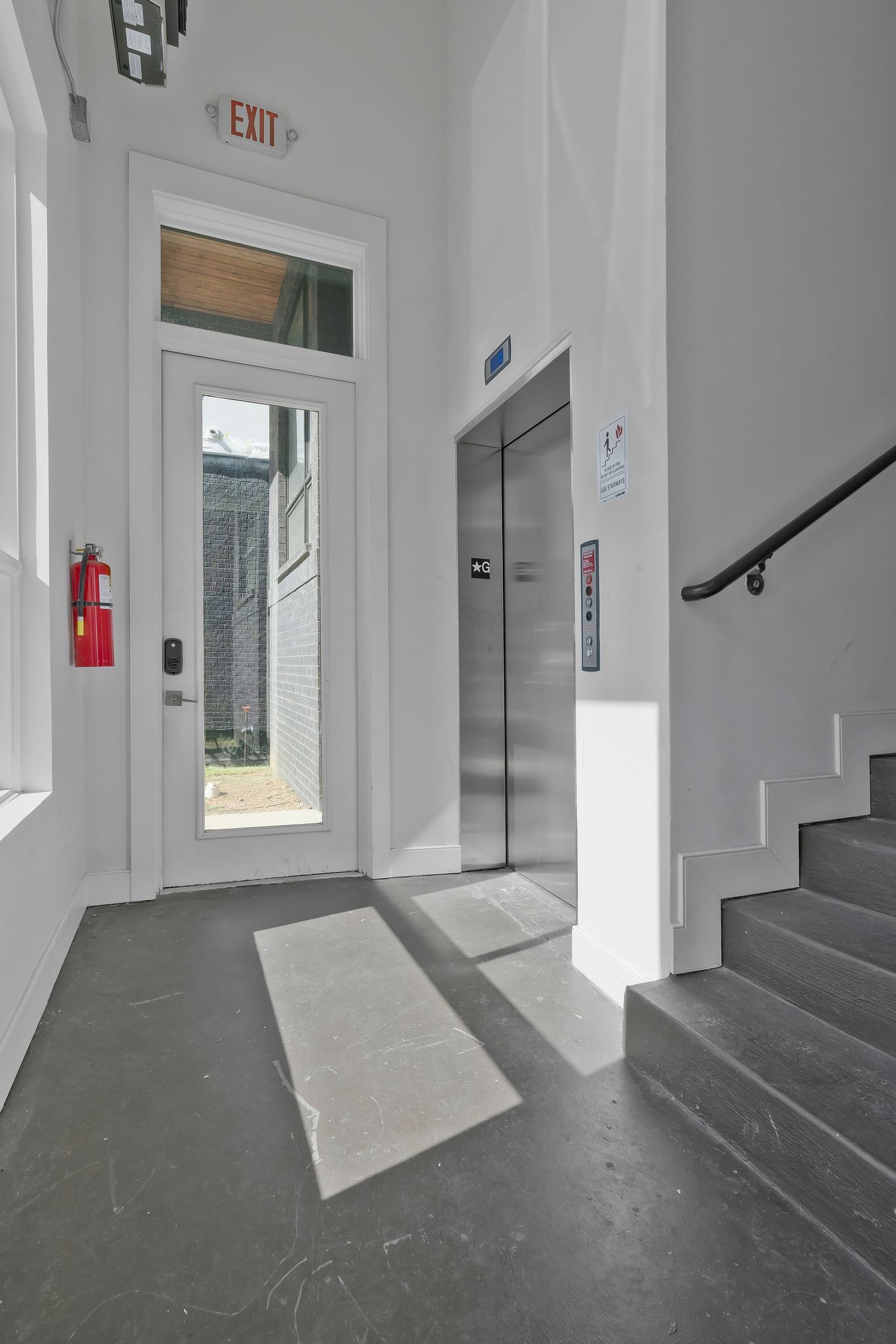 3131 Long Blvd Unit: 101
