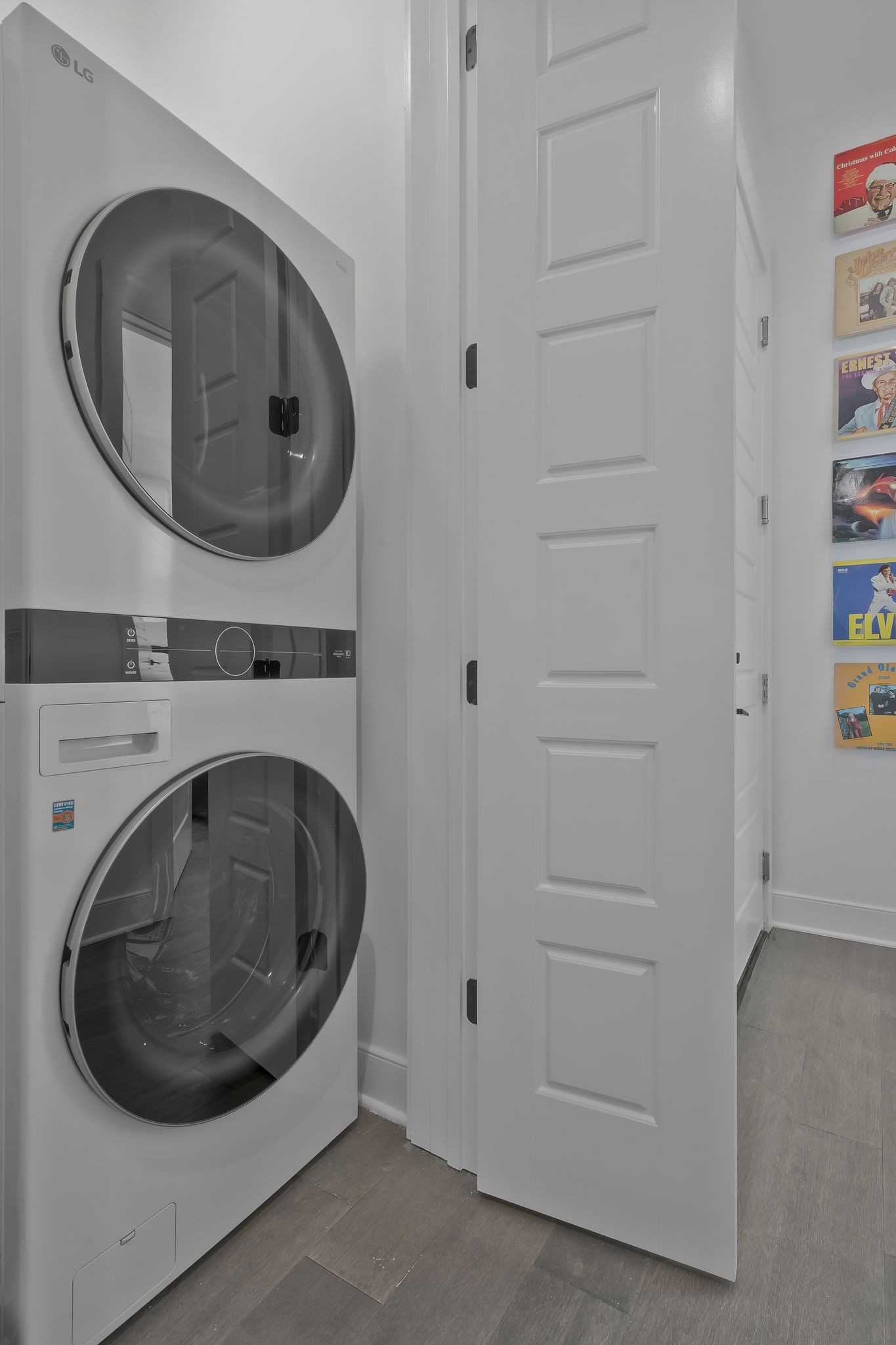 3131 Long Blvd Unit: 101