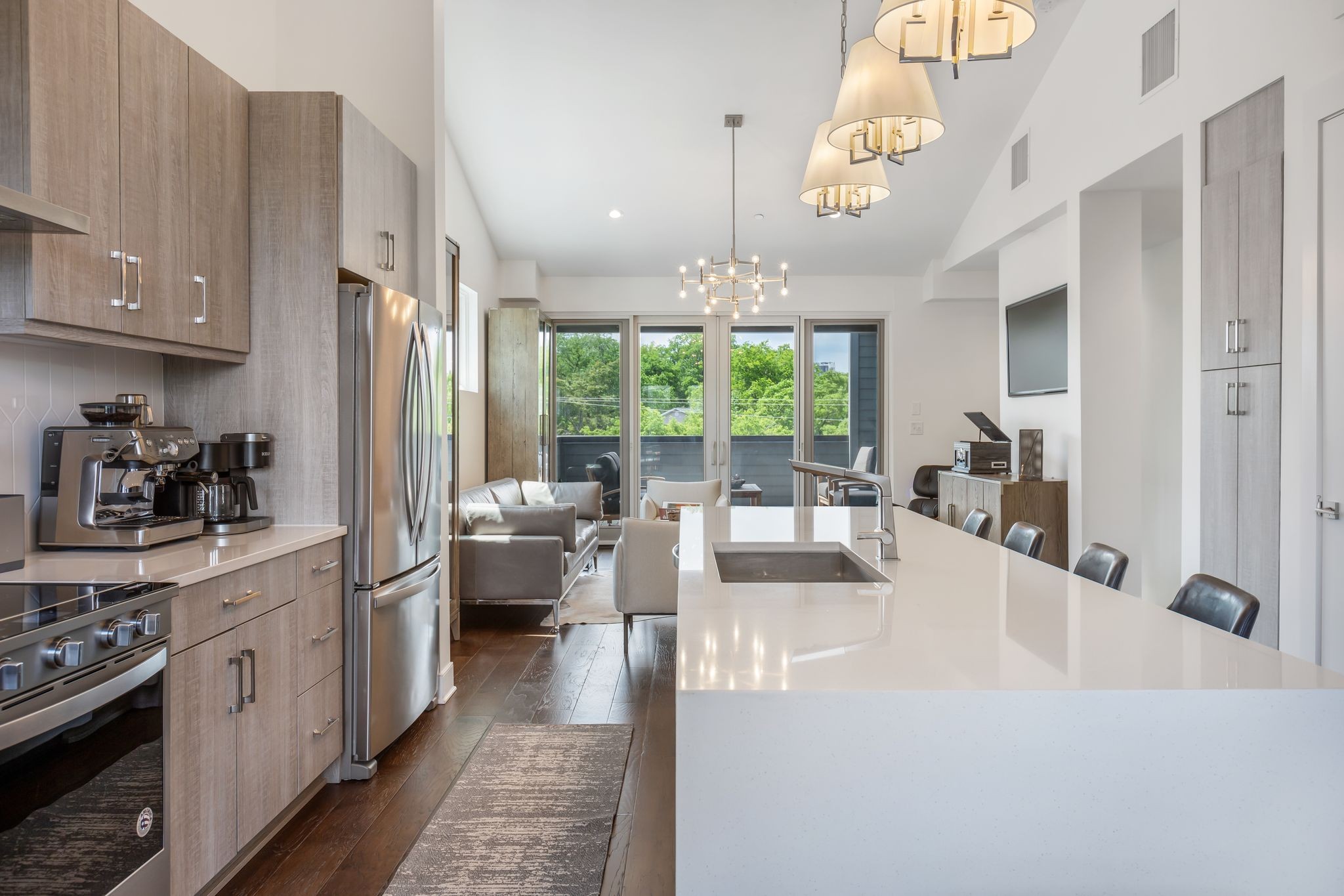 3131 Long Blvd Unit: 301