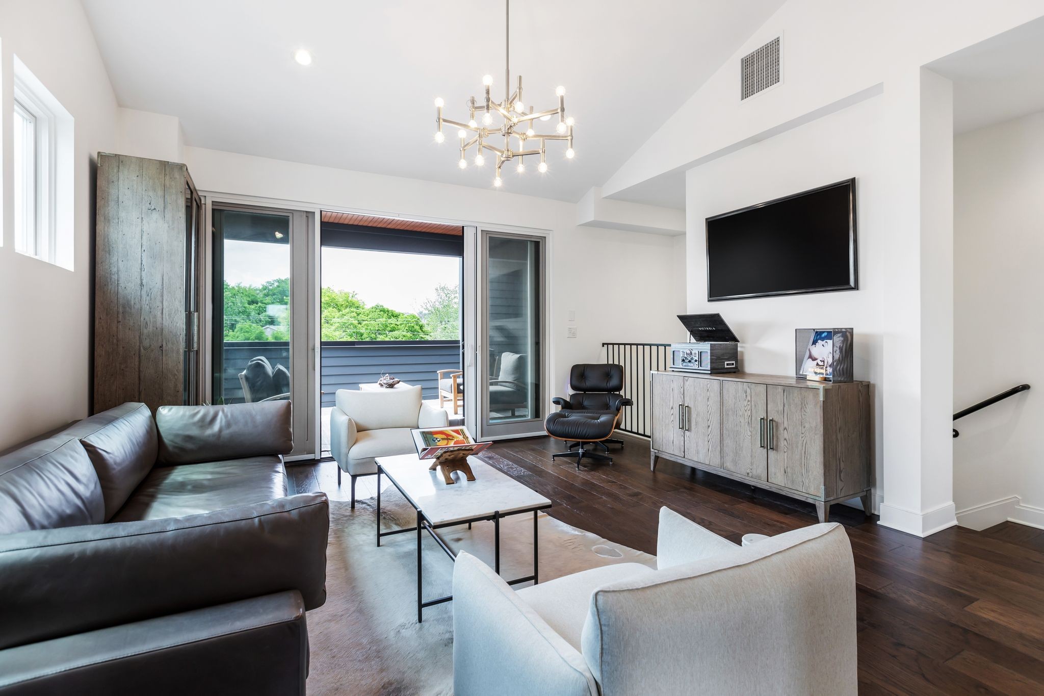3131 Long Blvd Unit: 301
