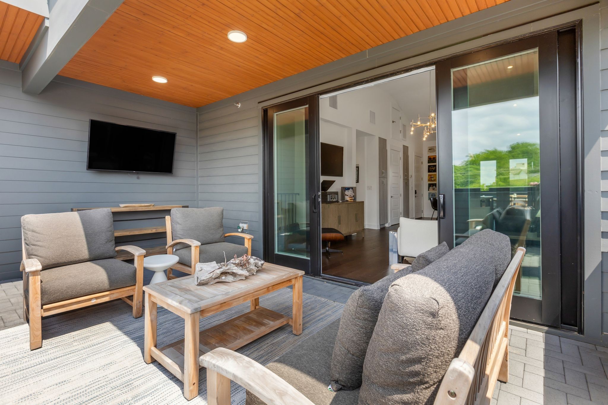 3131 Long Blvd Unit: 301