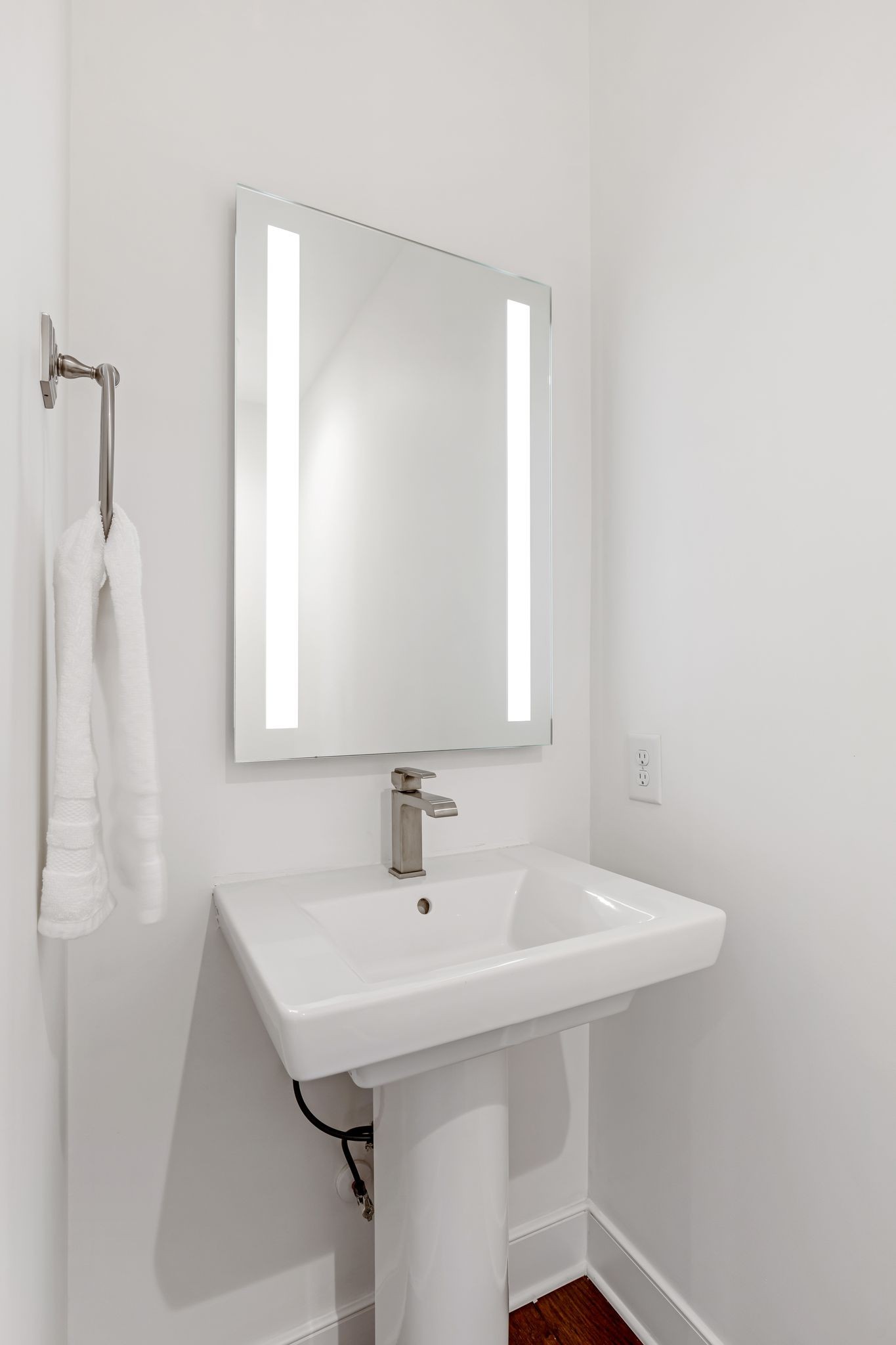 3131 Long Blvd Unit: 301