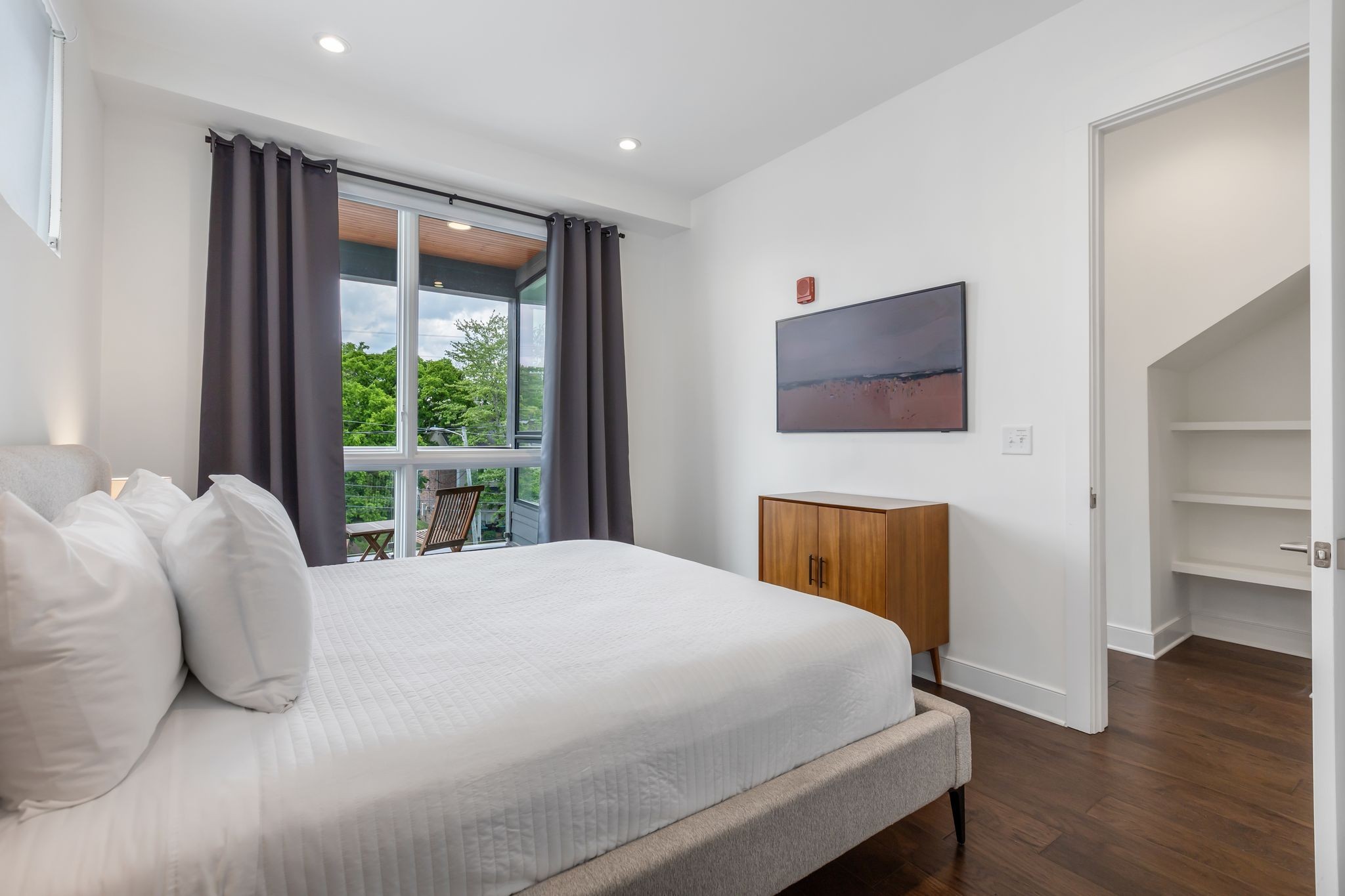 3131 Long Blvd Unit: 301