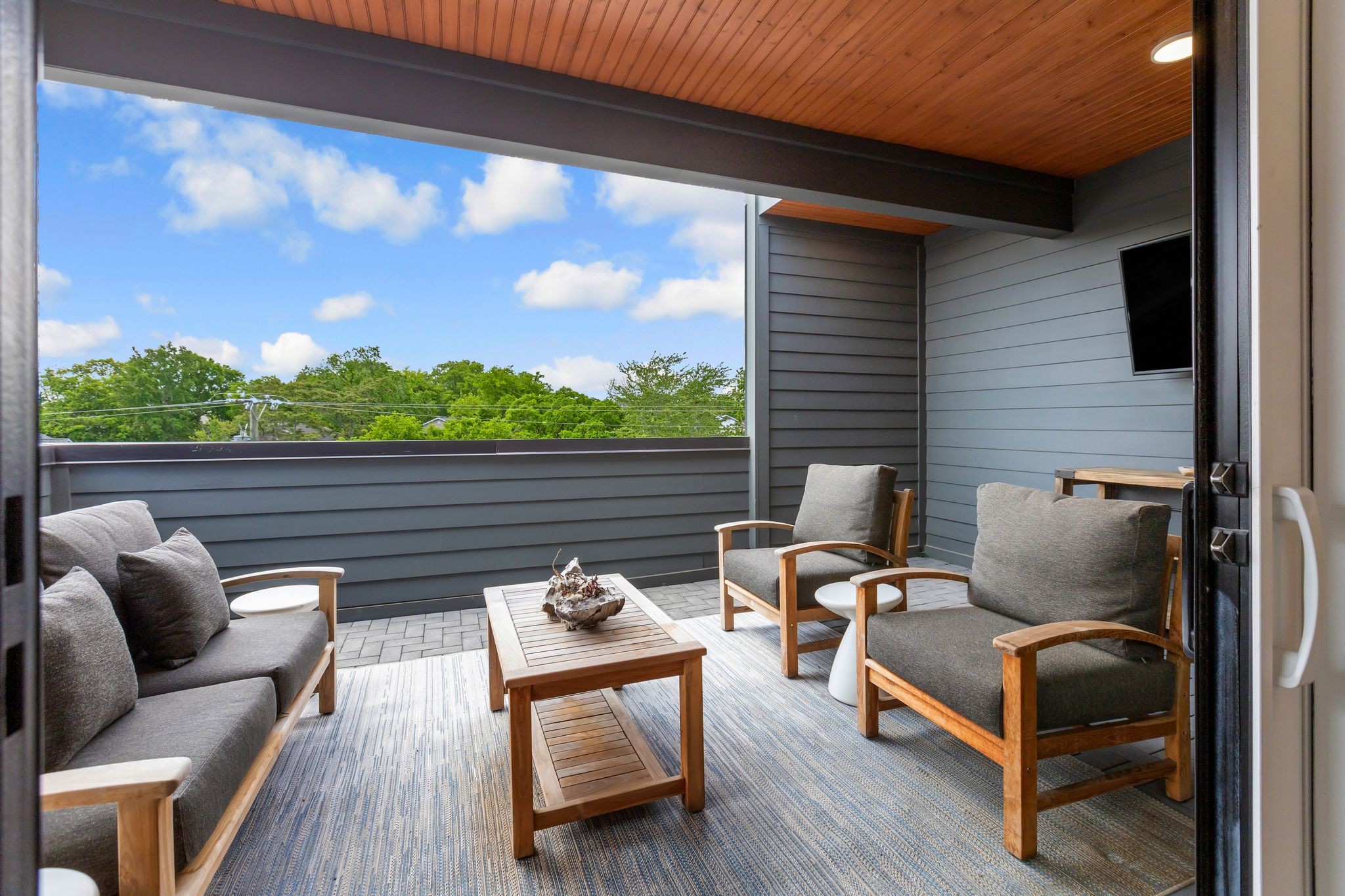3131 Long Blvd Unit: 301