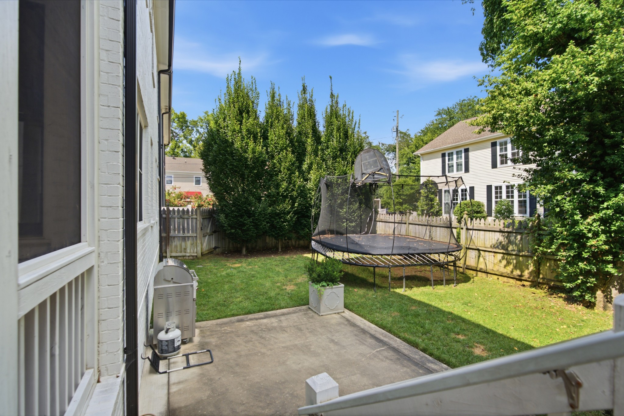 704 Estes Rd