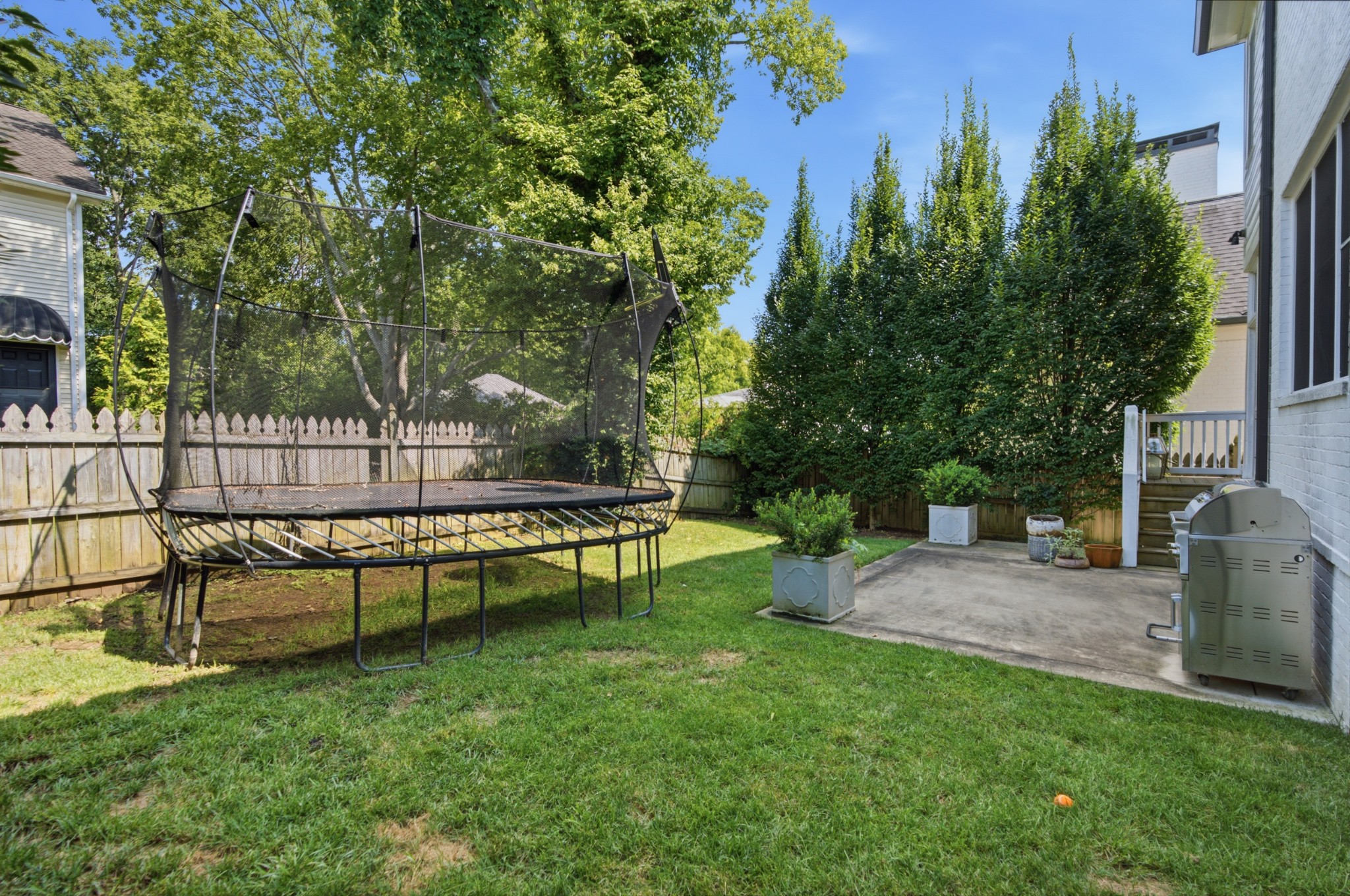 704 Estes Rd