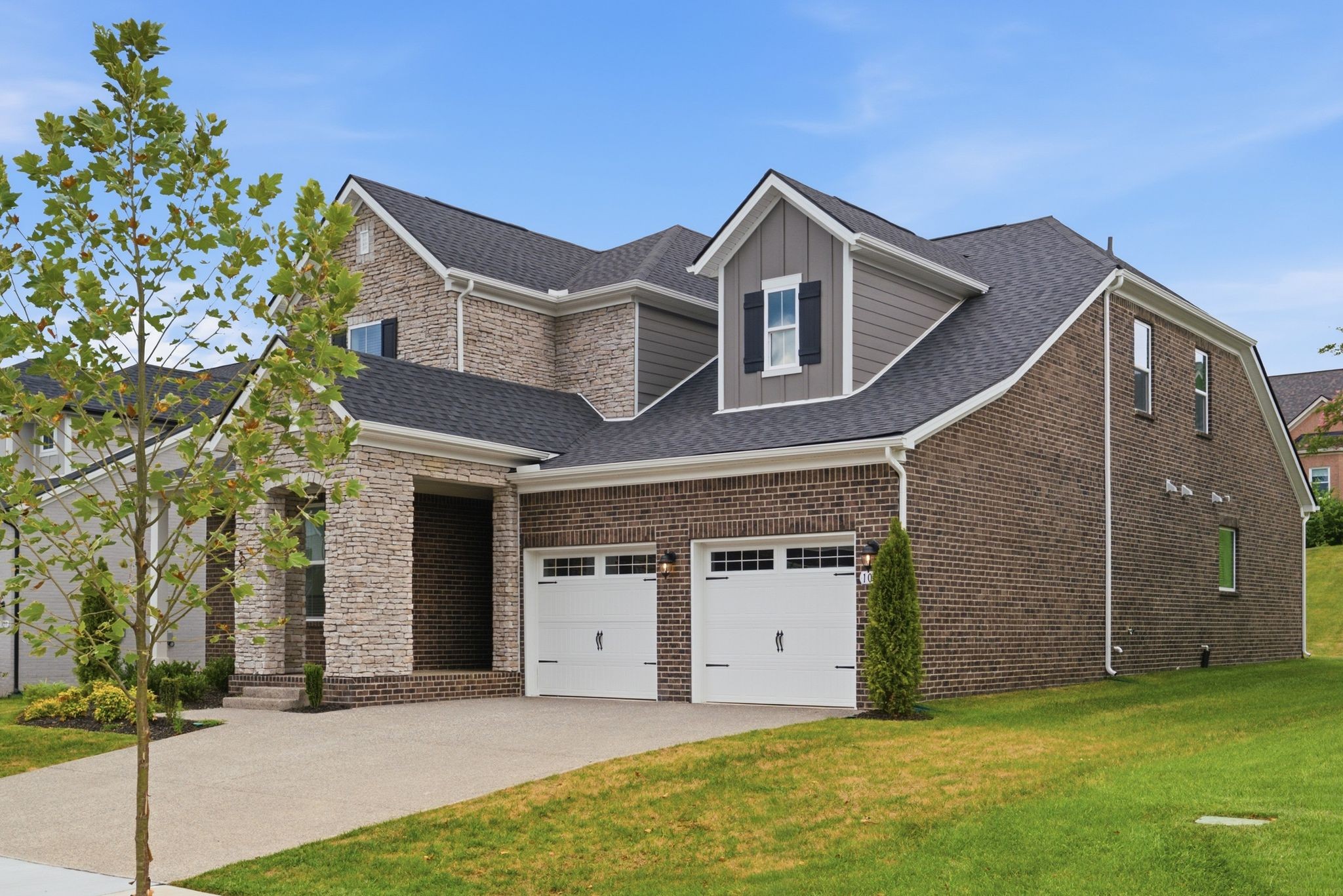 1061 Sycamore Ests