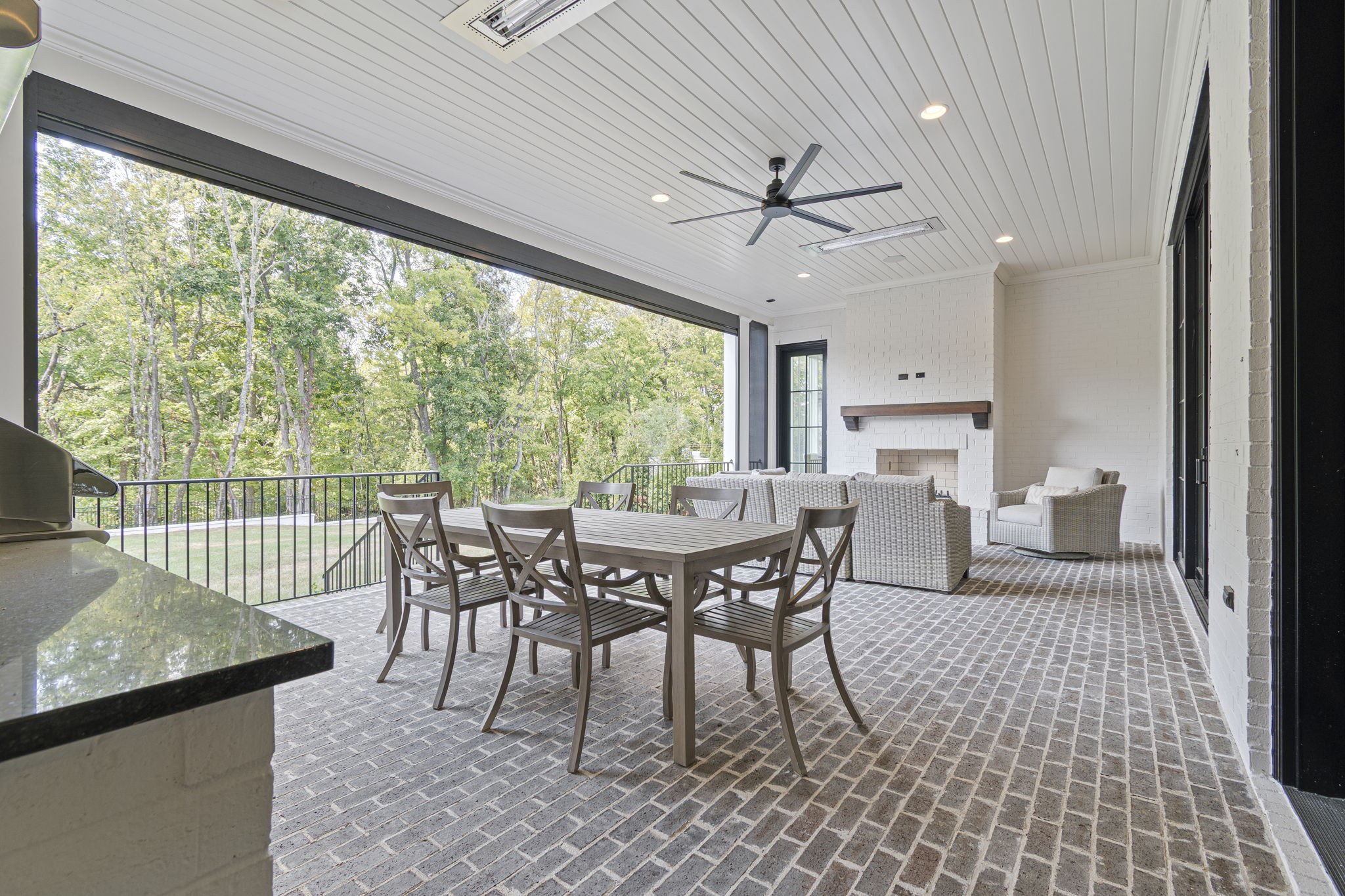 1669 Heartwood Ln