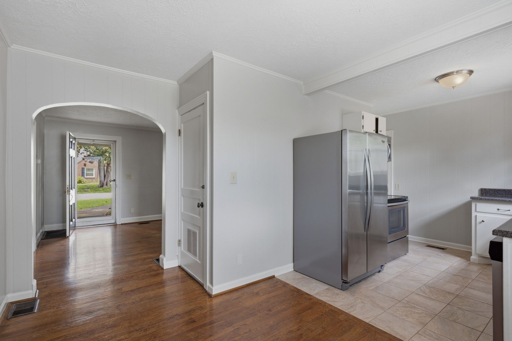 245 Thuss Ave