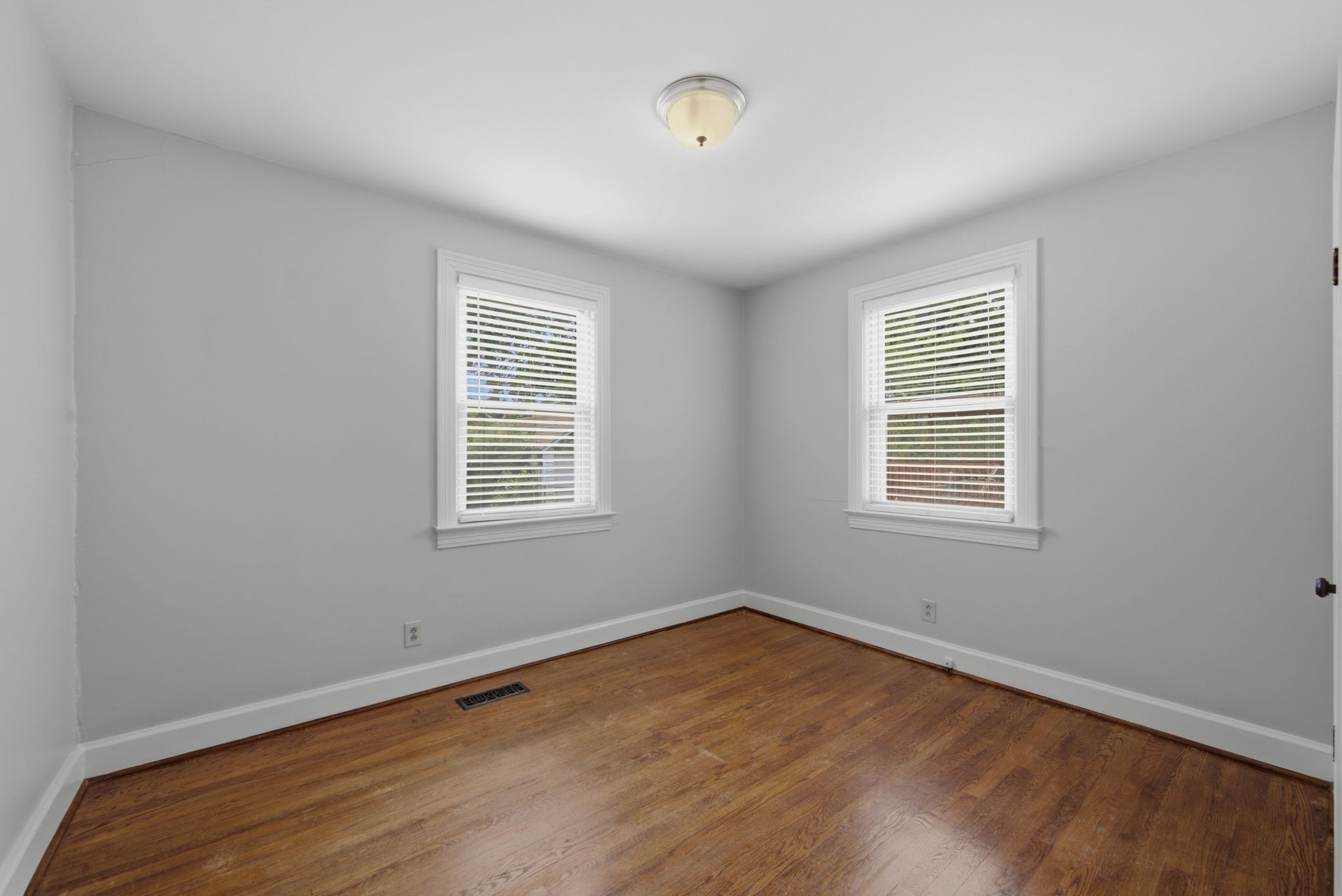 245 Thuss Ave
