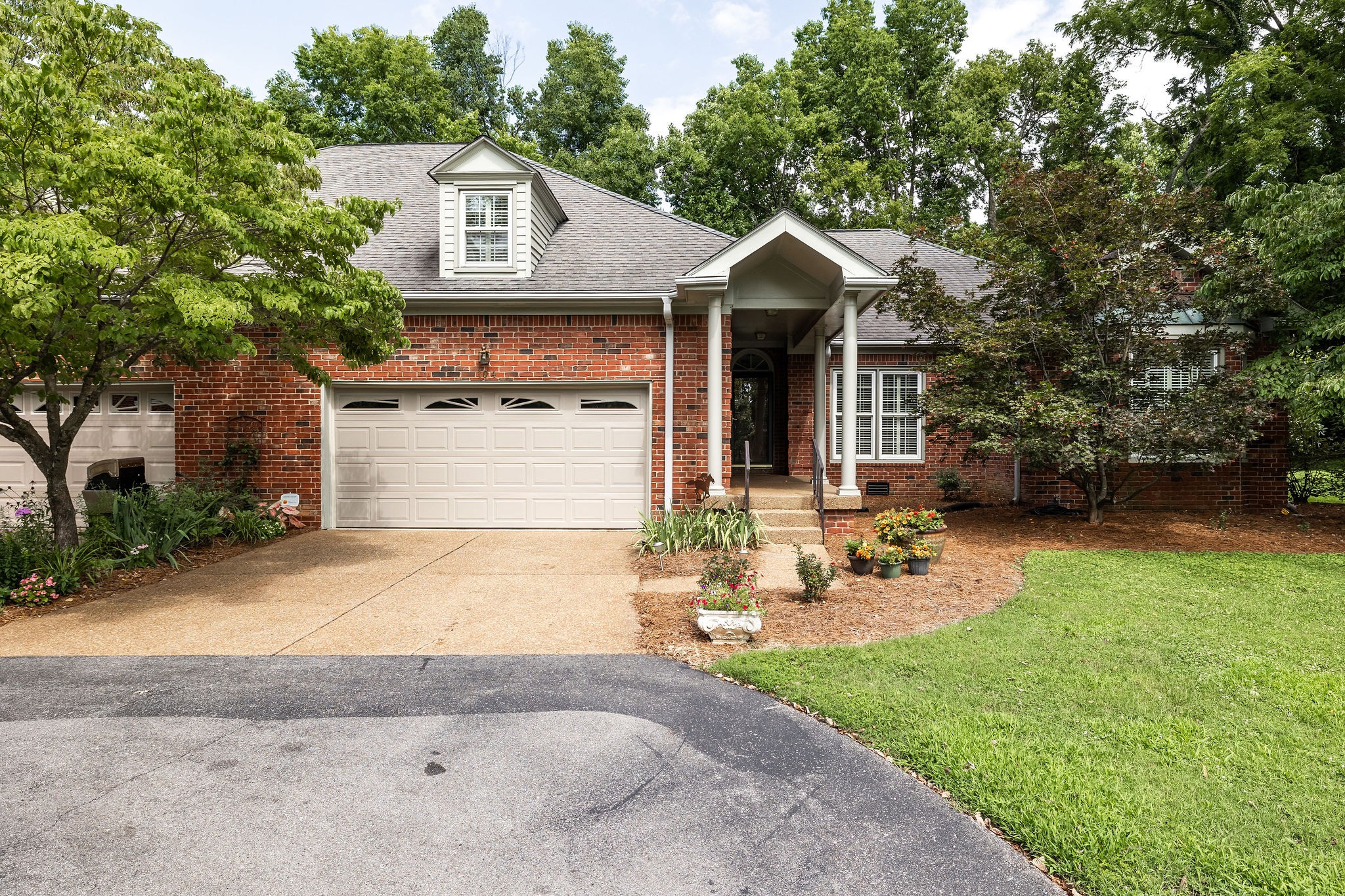 104 Braxton Hill Ct