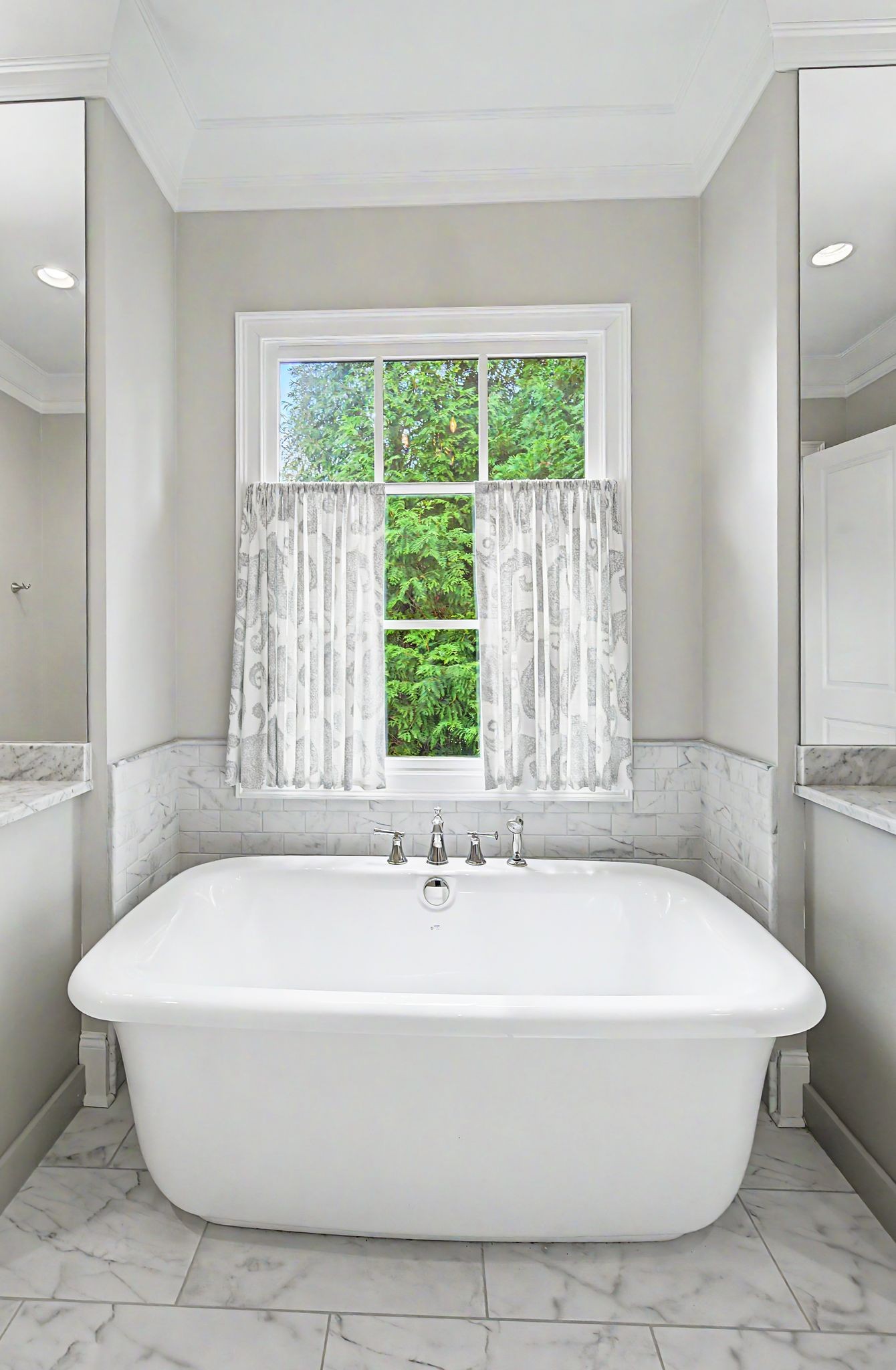 401 Belle Glen Ln