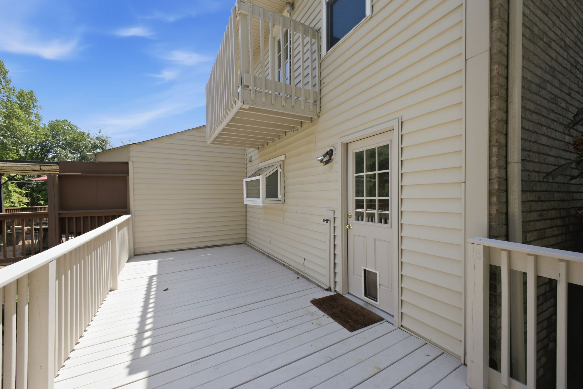 5520 Thalman Dr