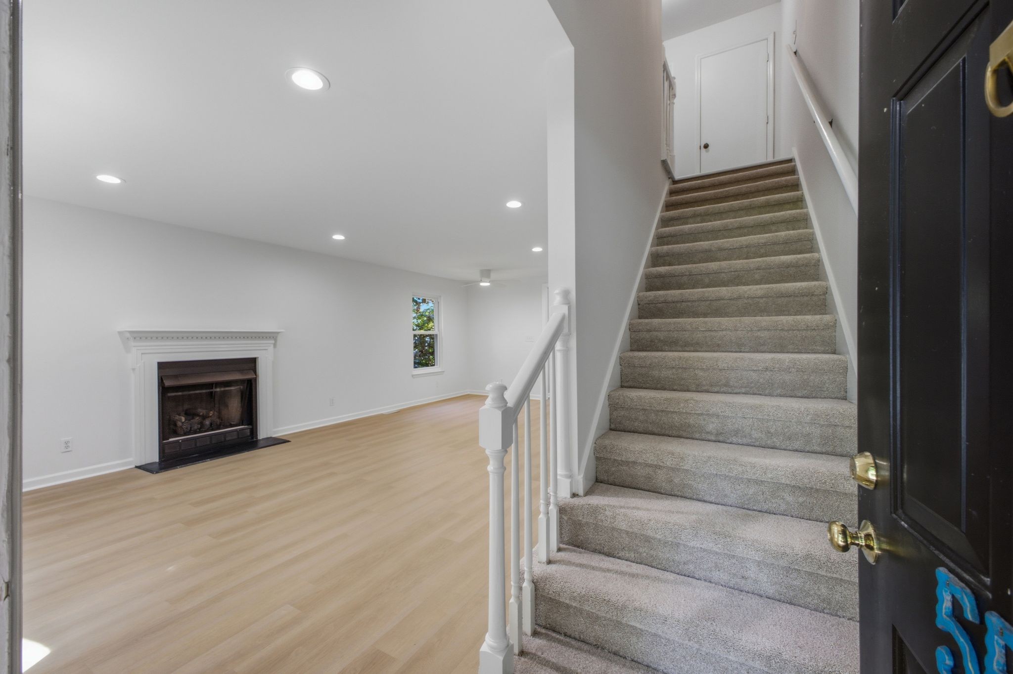 5520 Thalman Dr
