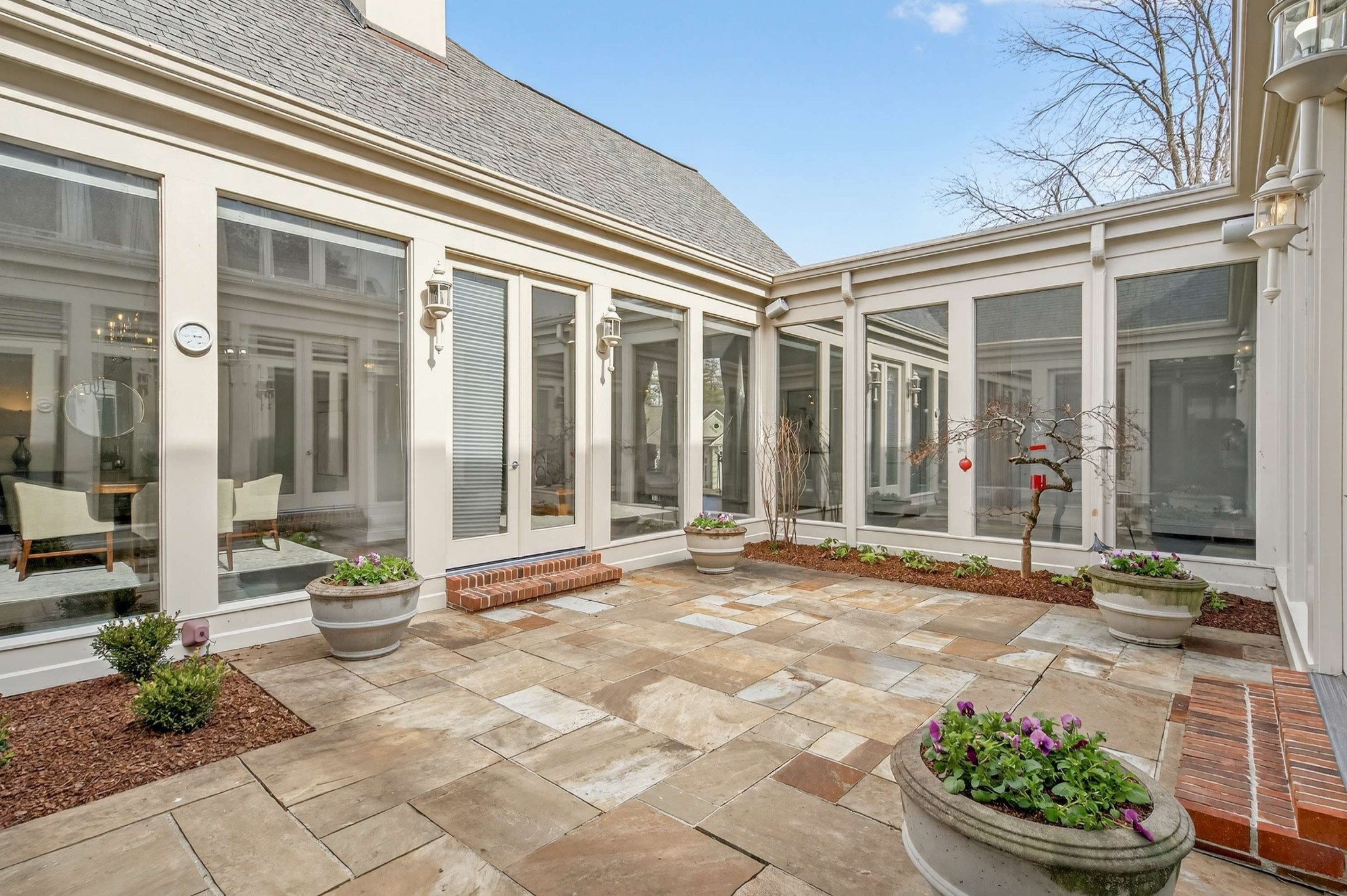 101 Abbottsford