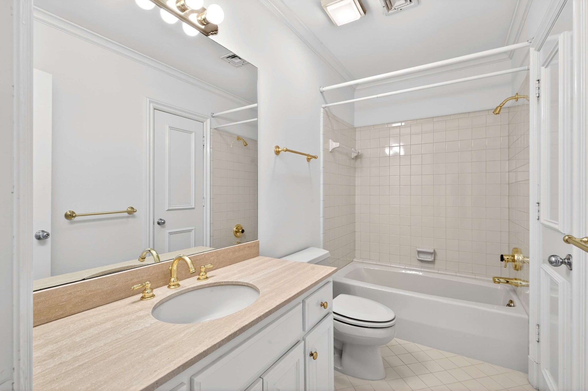 101 Abbottsford