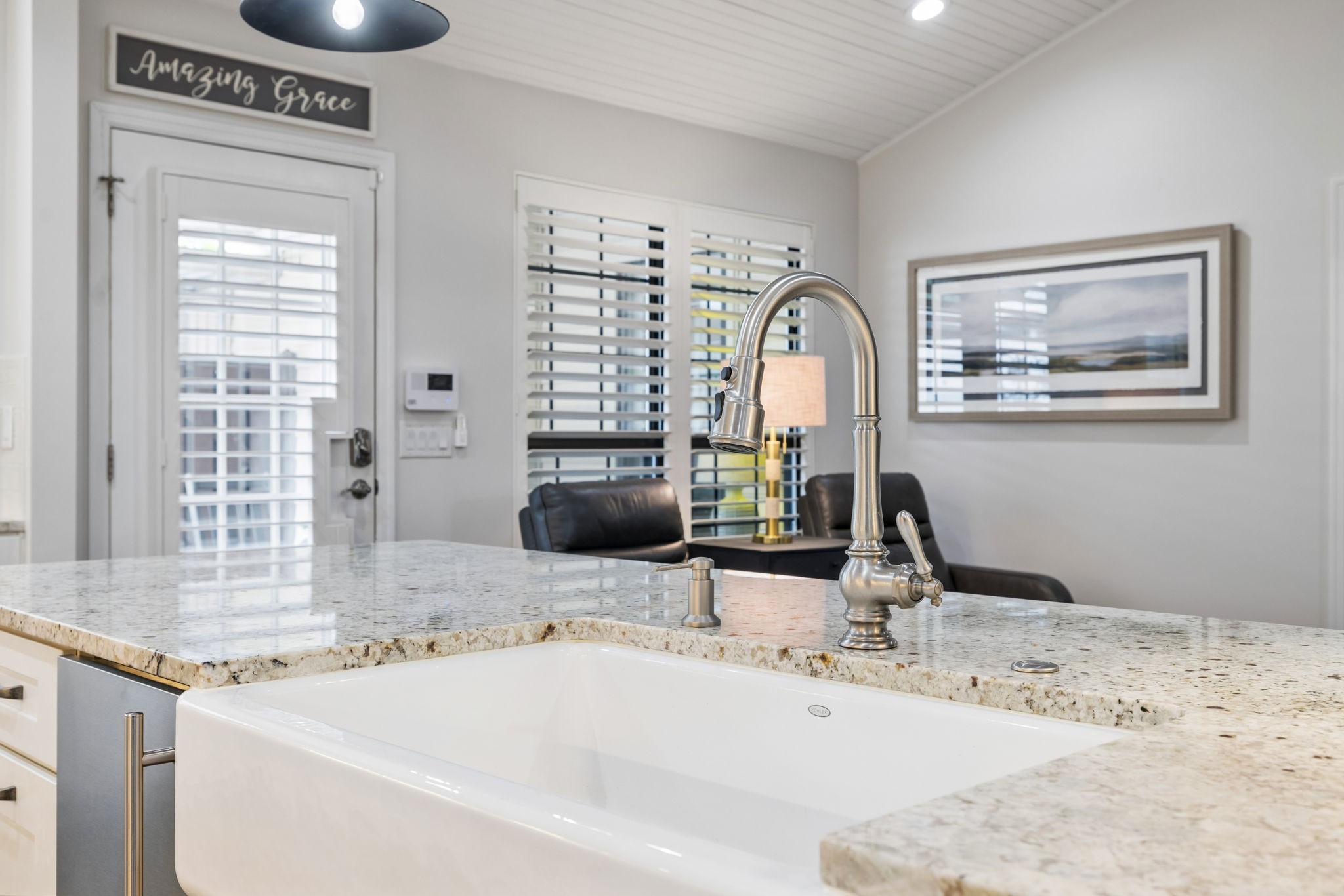 8091 Sunrise Cir