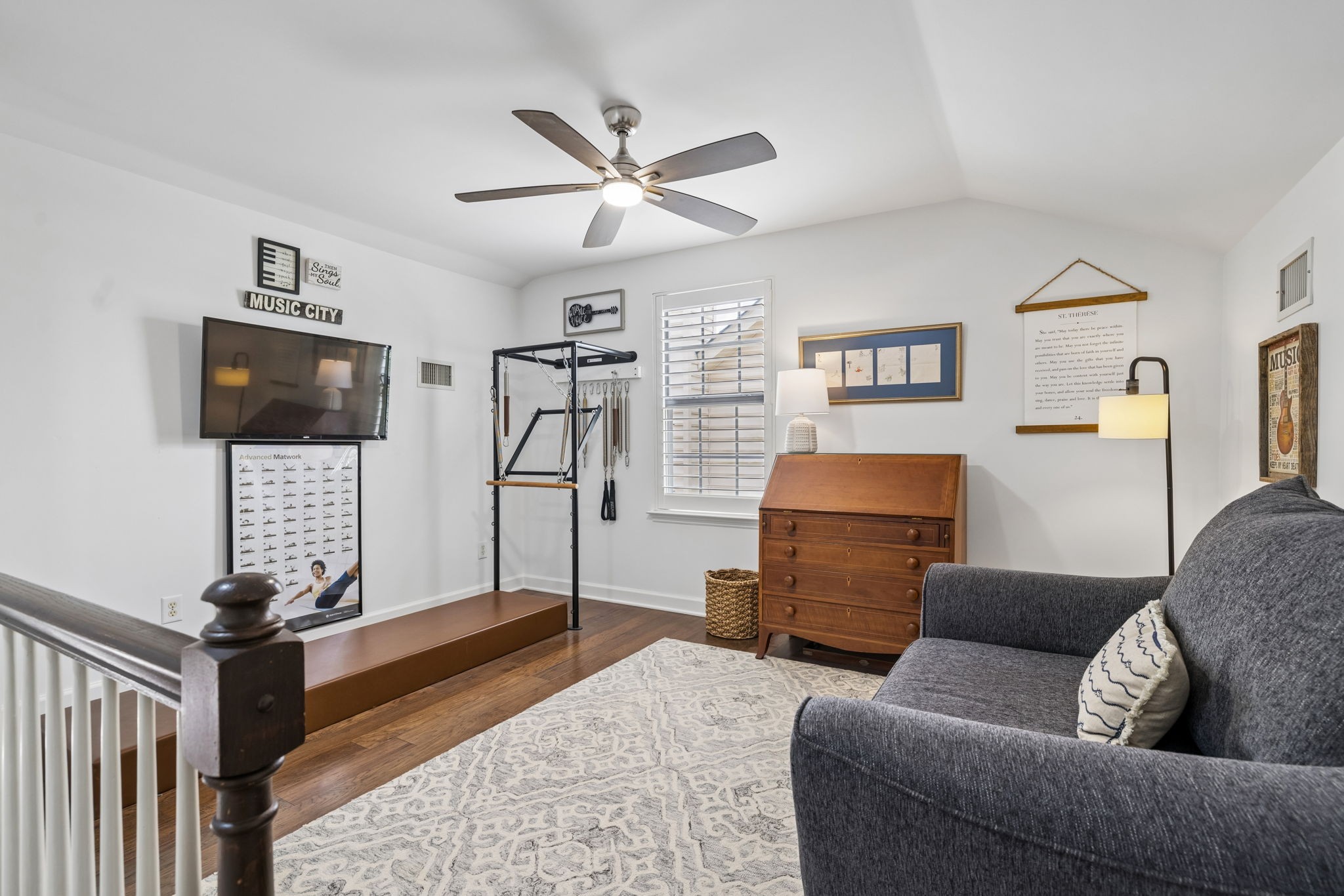 8091 Sunrise Cir