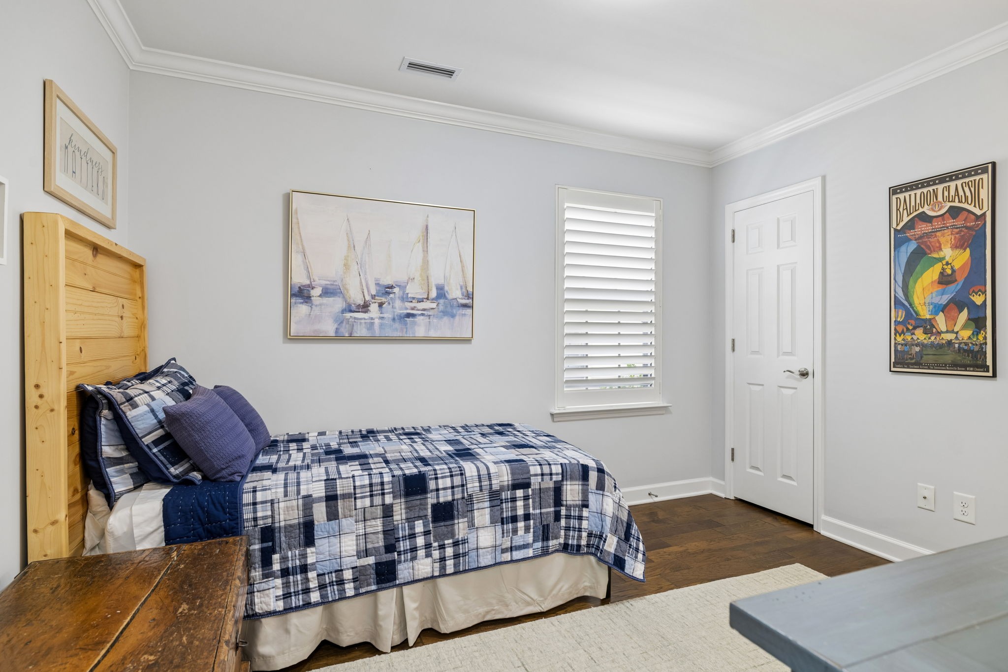8091 Sunrise Cir
