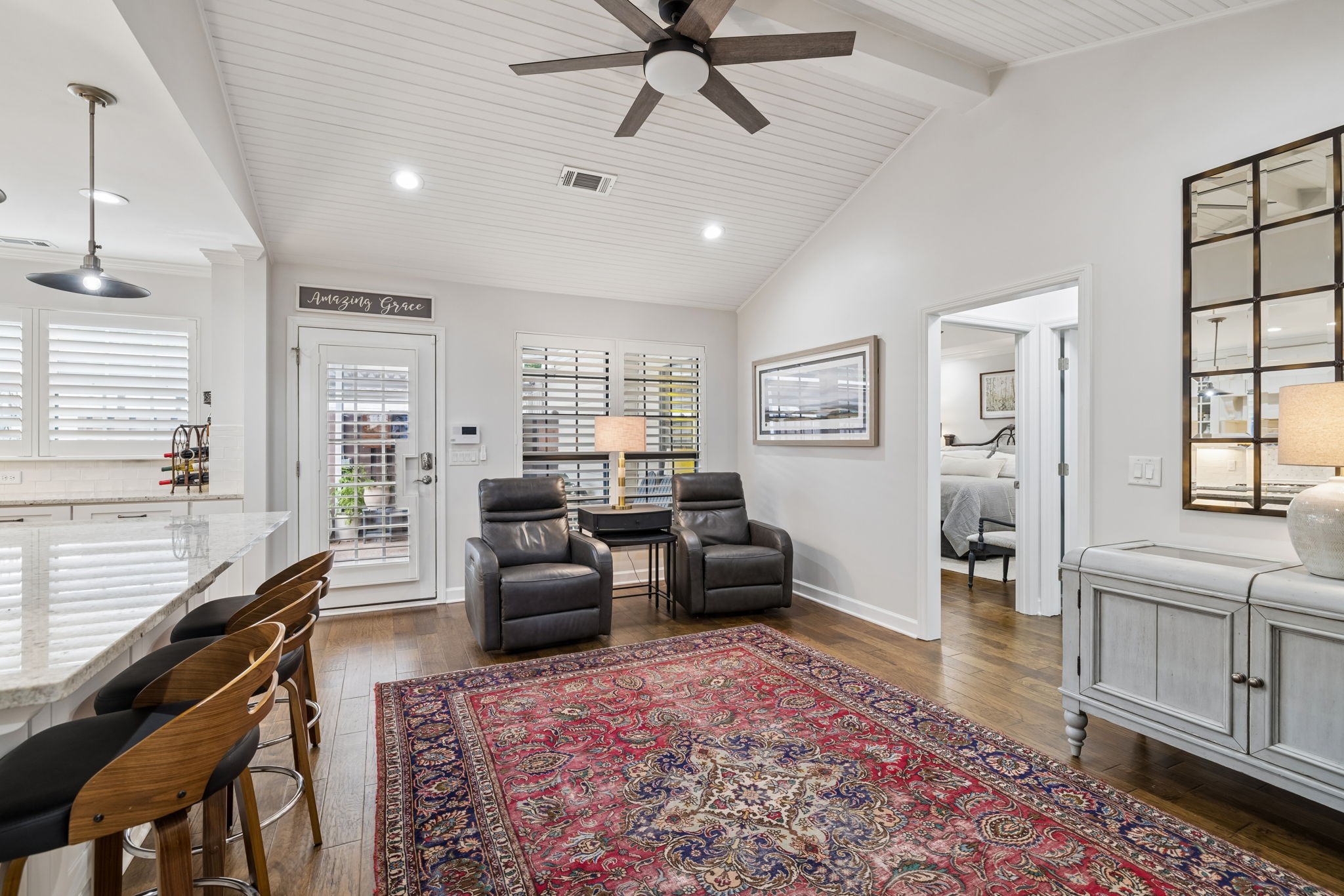8091 Sunrise Cir