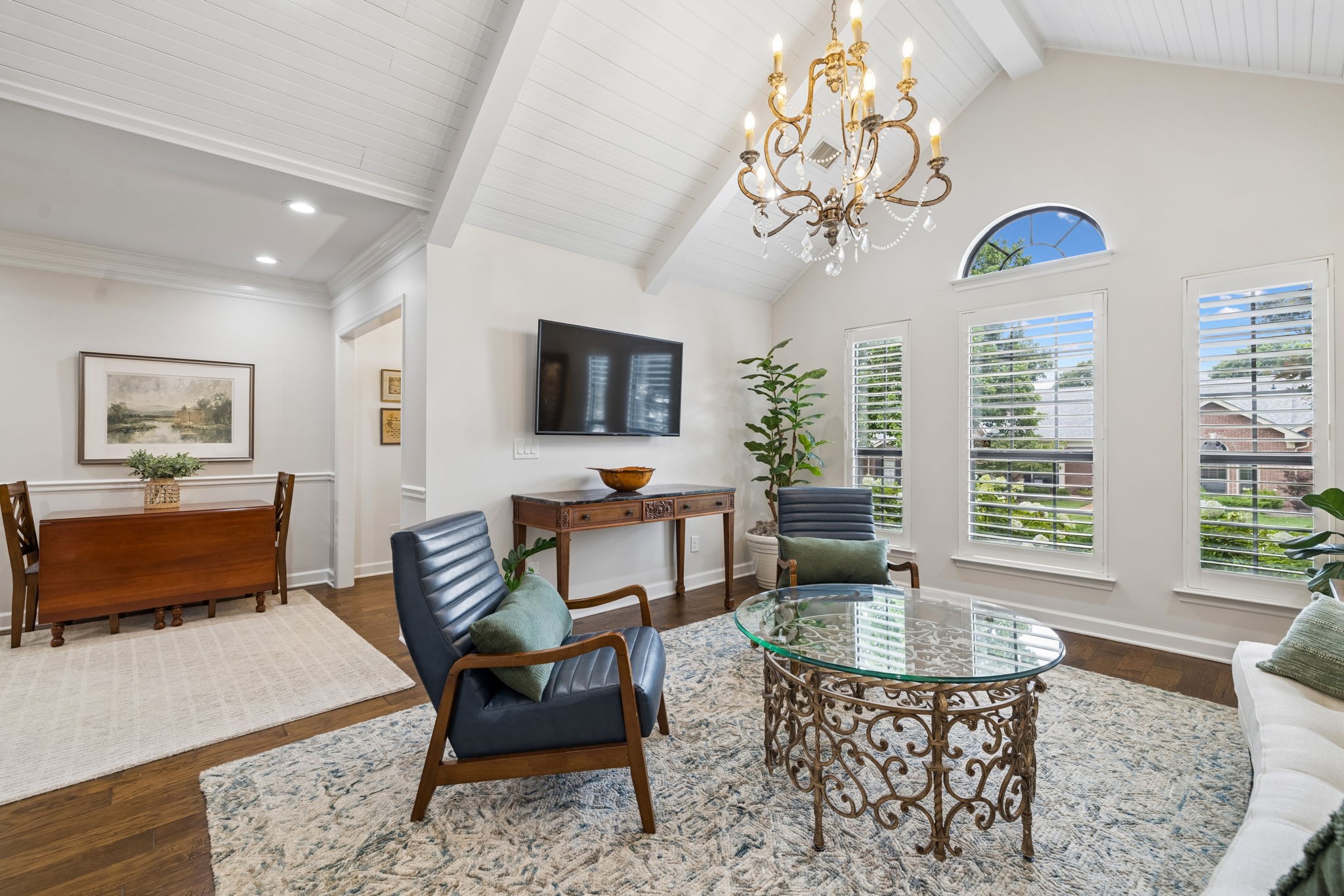 8091 Sunrise Cir