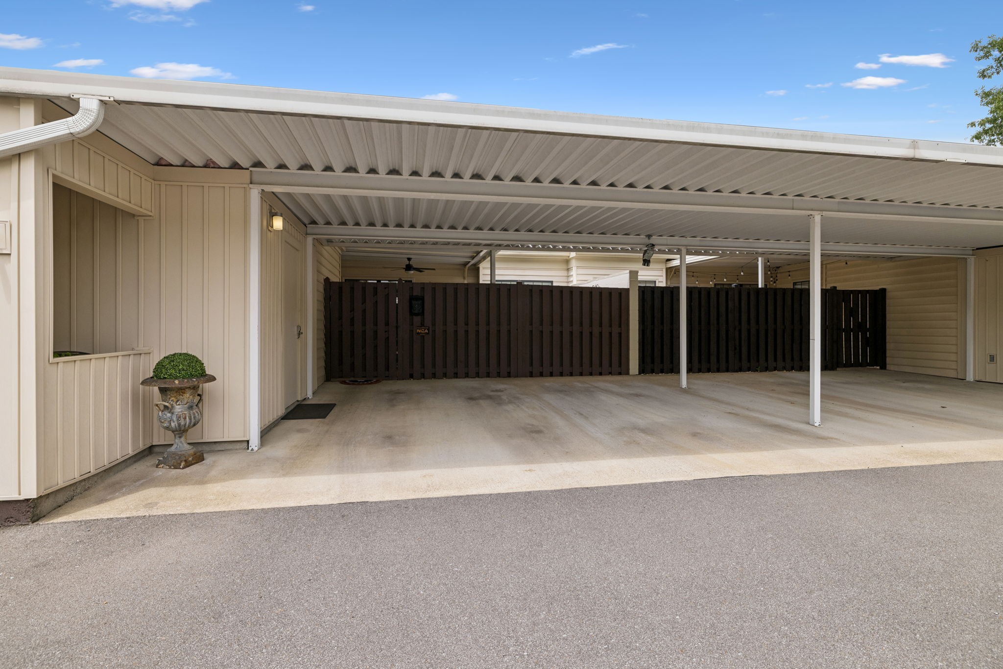8091 Sunrise Cir