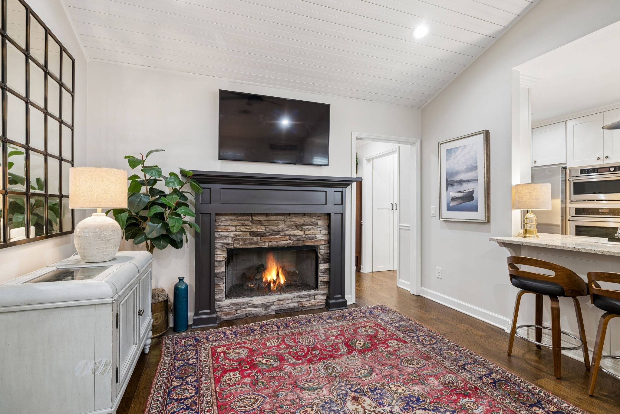 8091 Sunrise Cir
