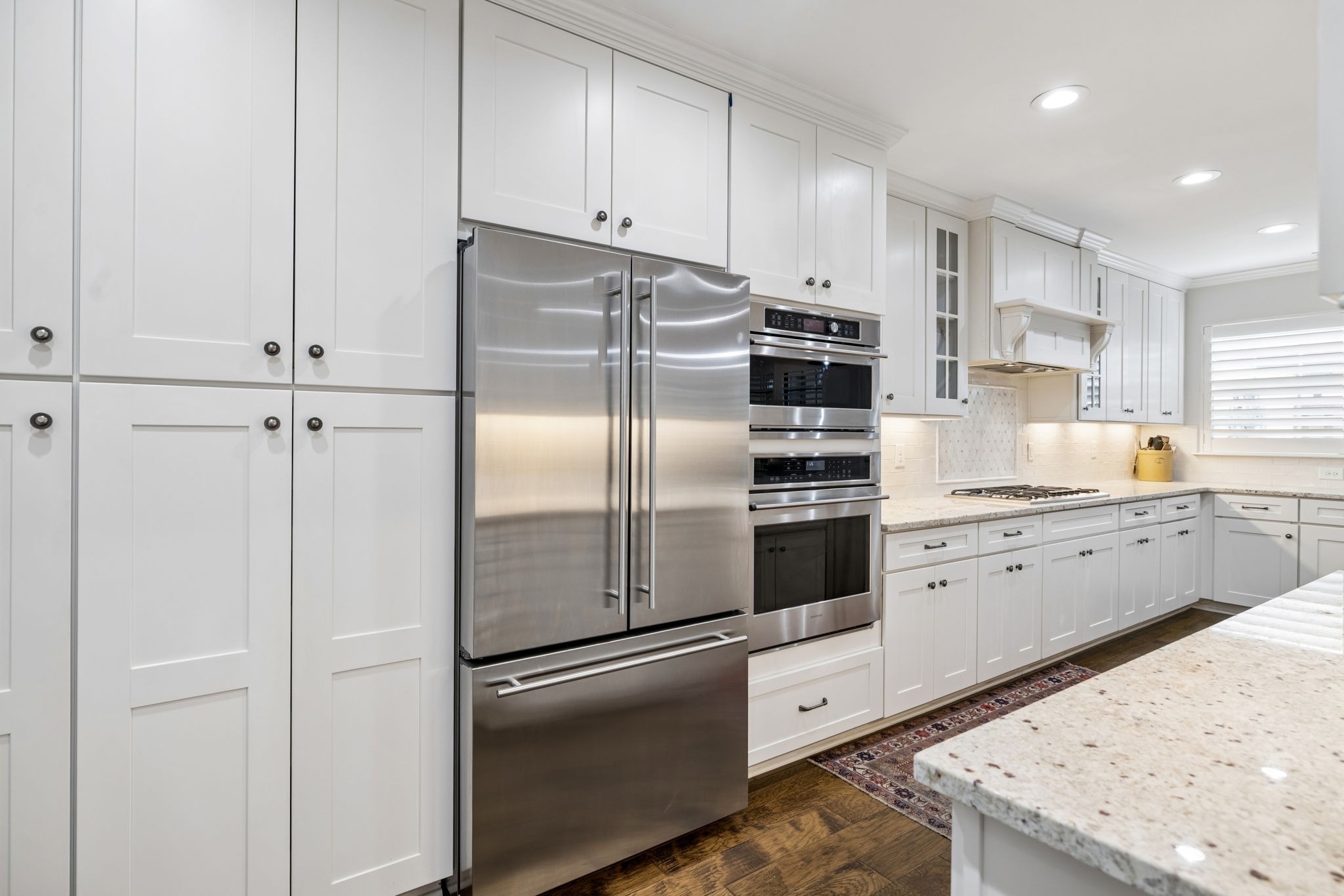8091 Sunrise Cir