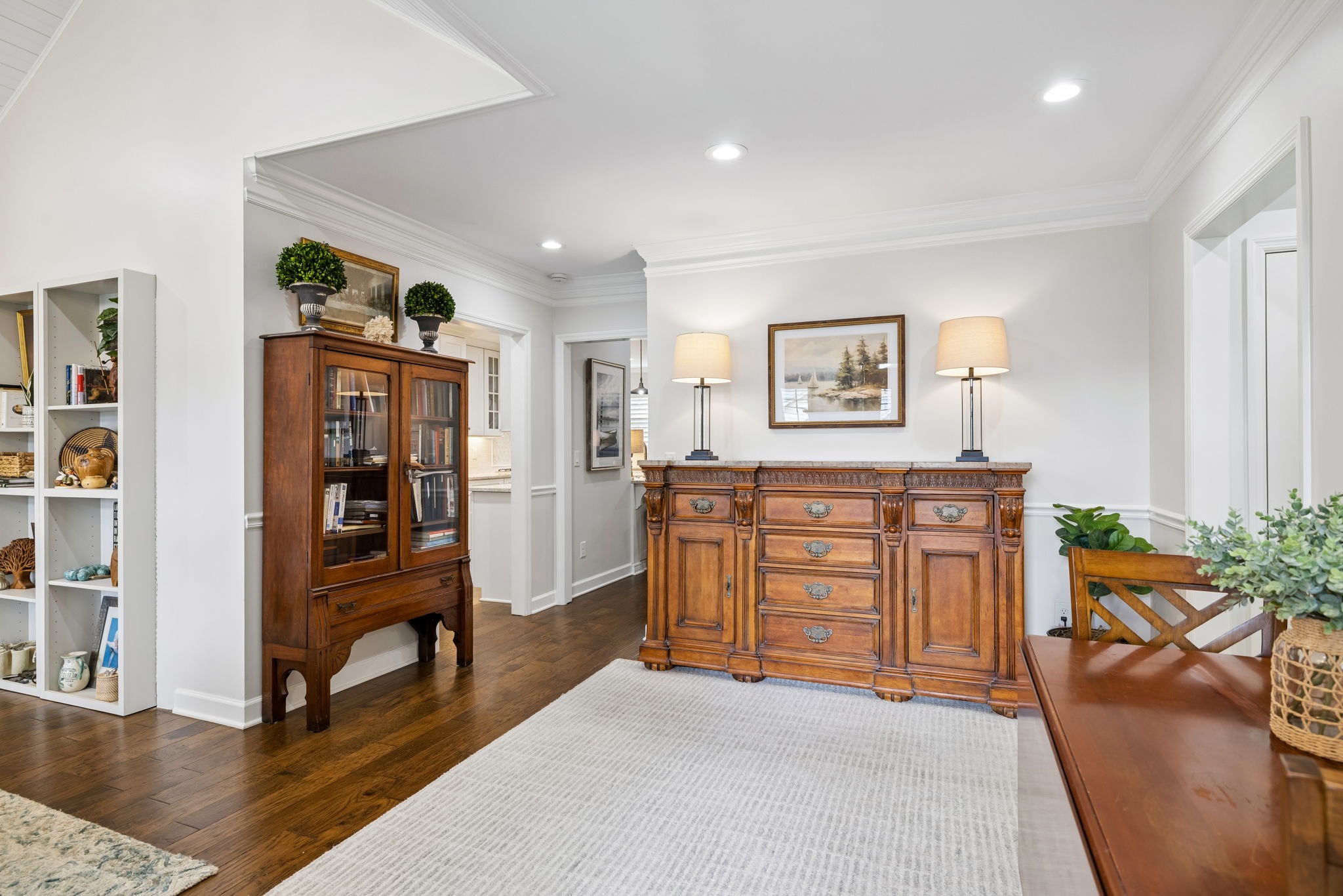 8091 Sunrise Cir