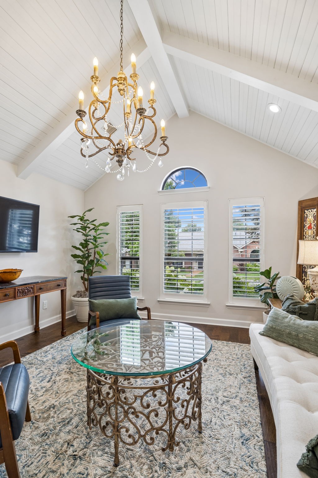 8091 Sunrise Cir