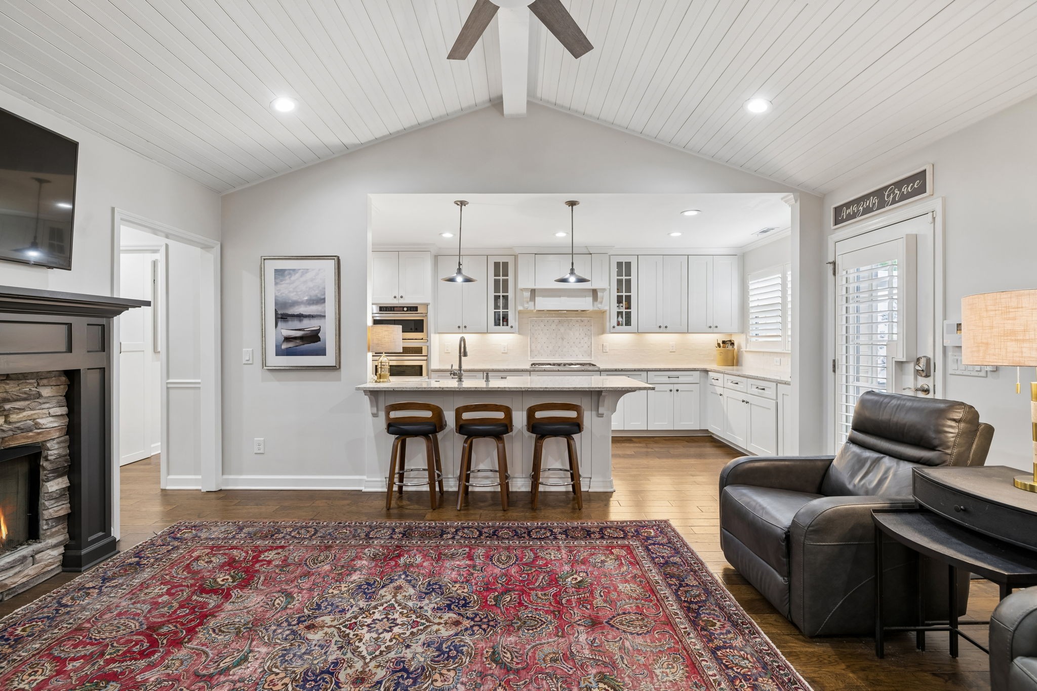 8091 Sunrise Cir