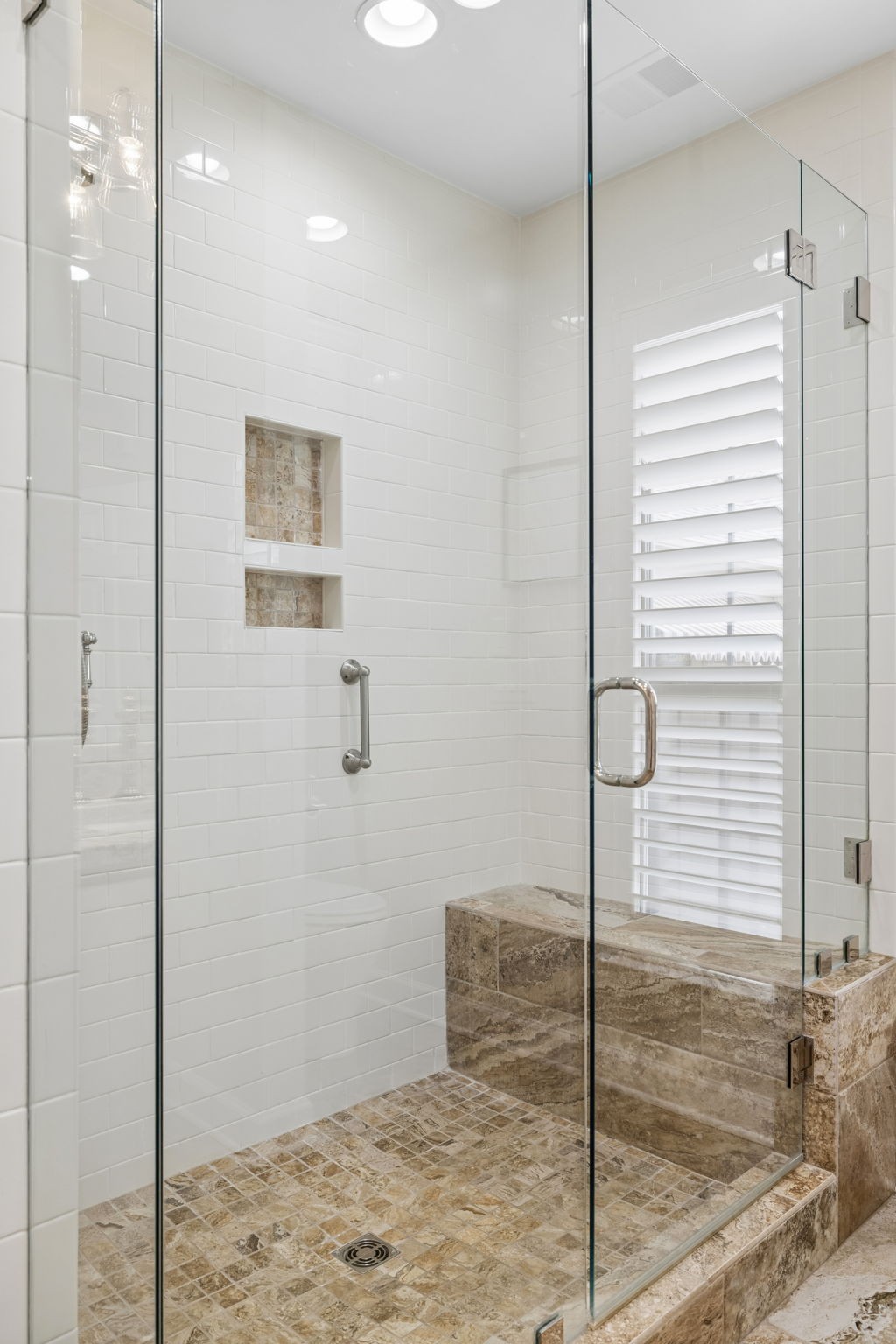 8091 Sunrise Cir