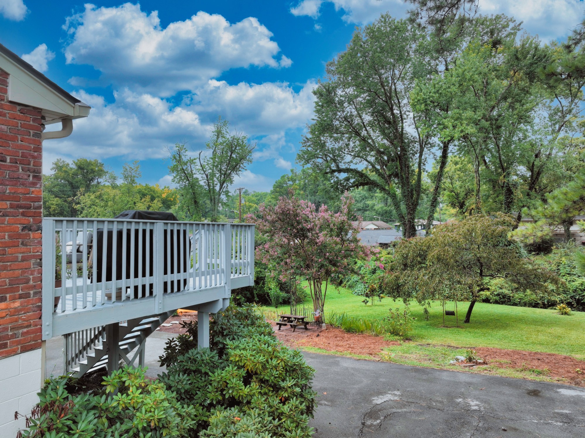 4807 Arden Dr