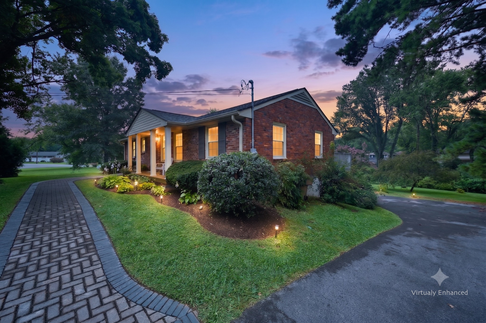 4807 Arden Dr