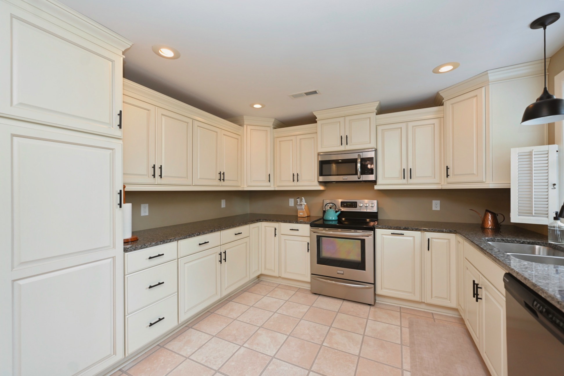 4807 Arden Dr