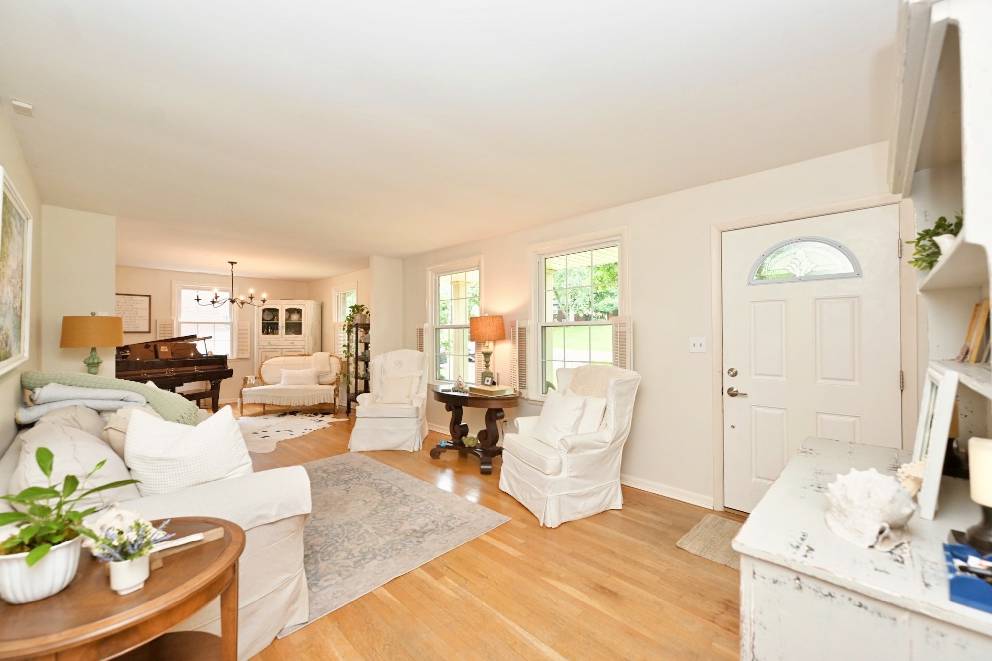 4807 Arden Dr