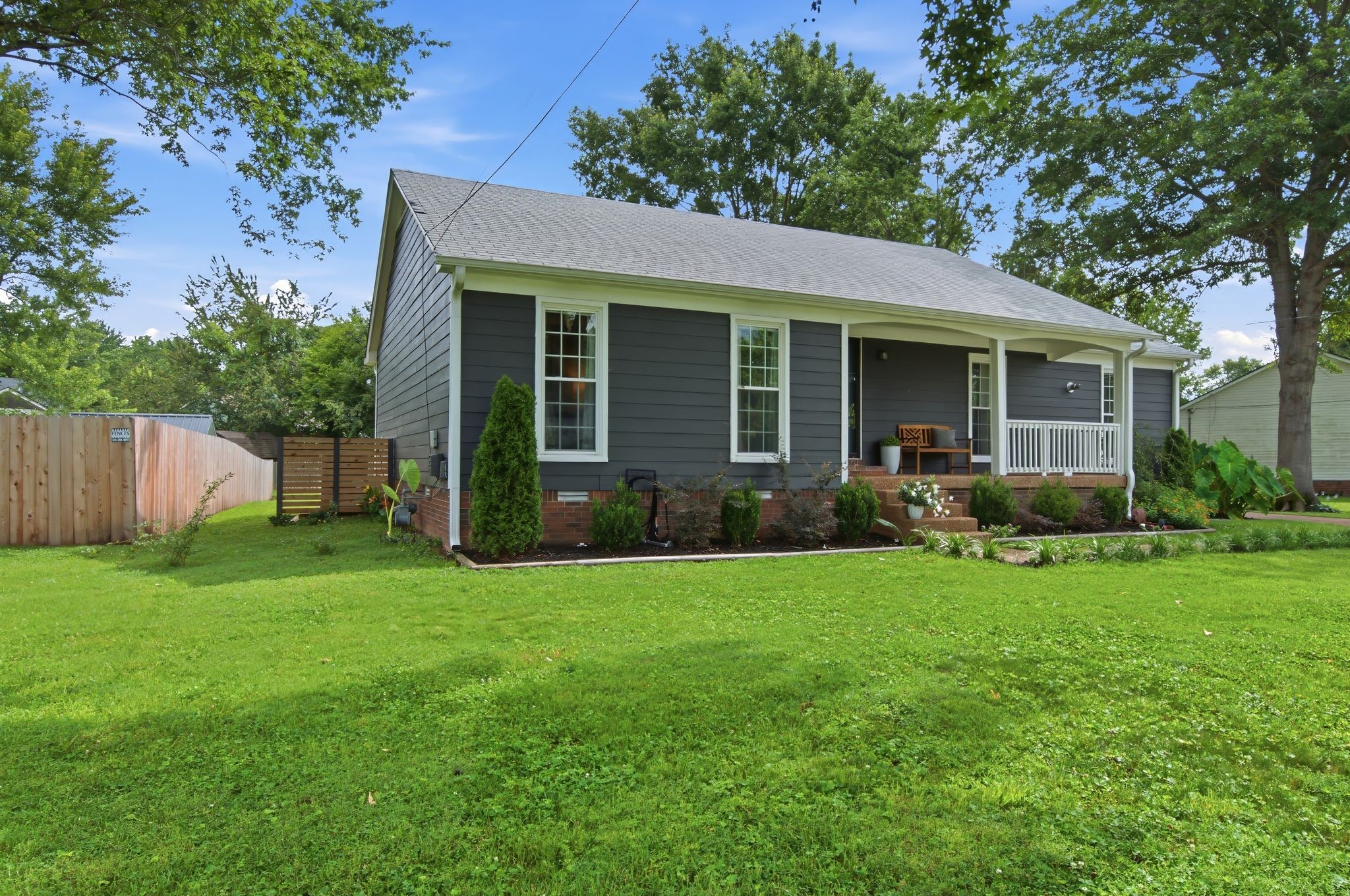 956 Harpeth Bend Dr