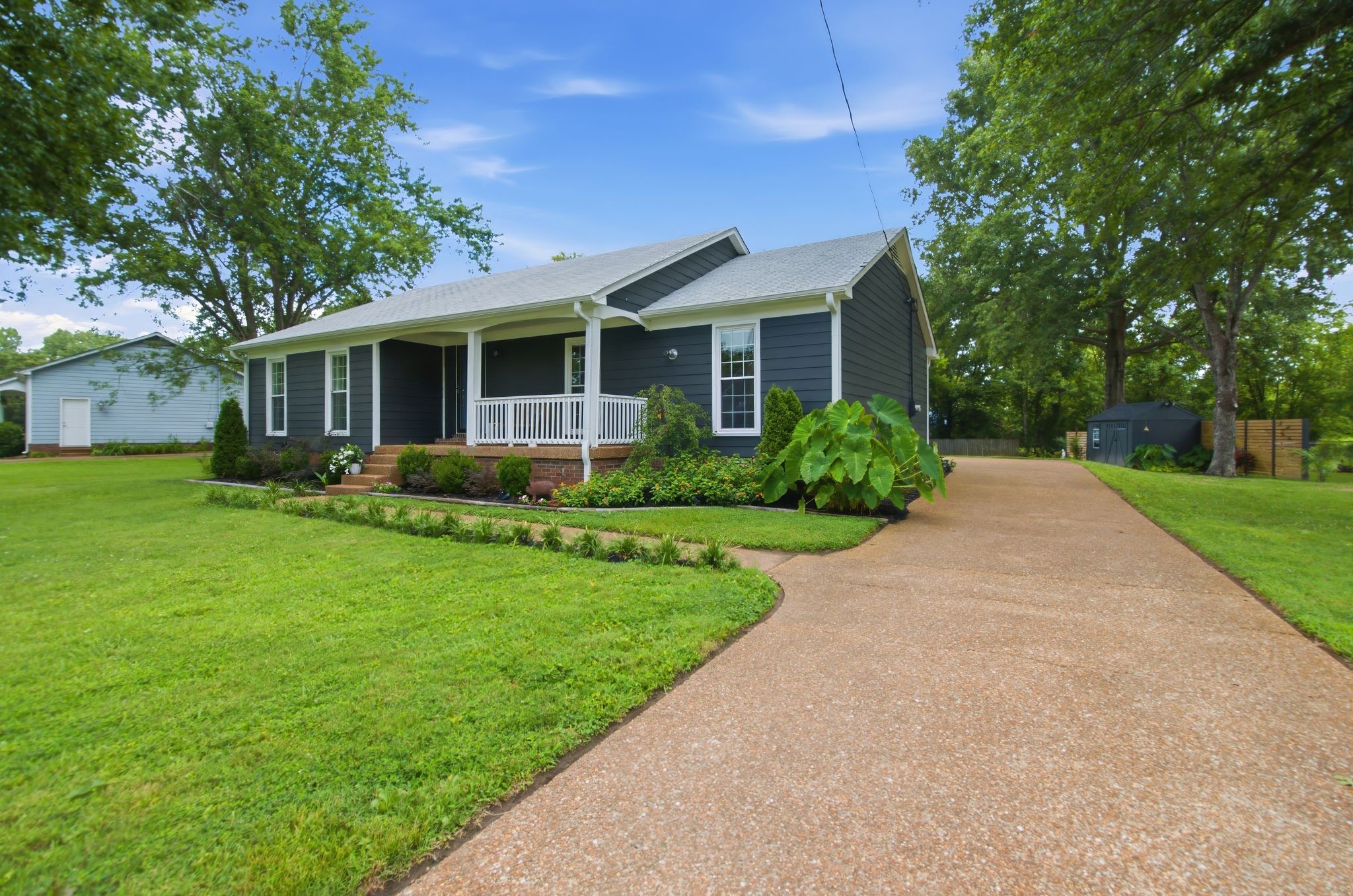 956 Harpeth Bend Dr