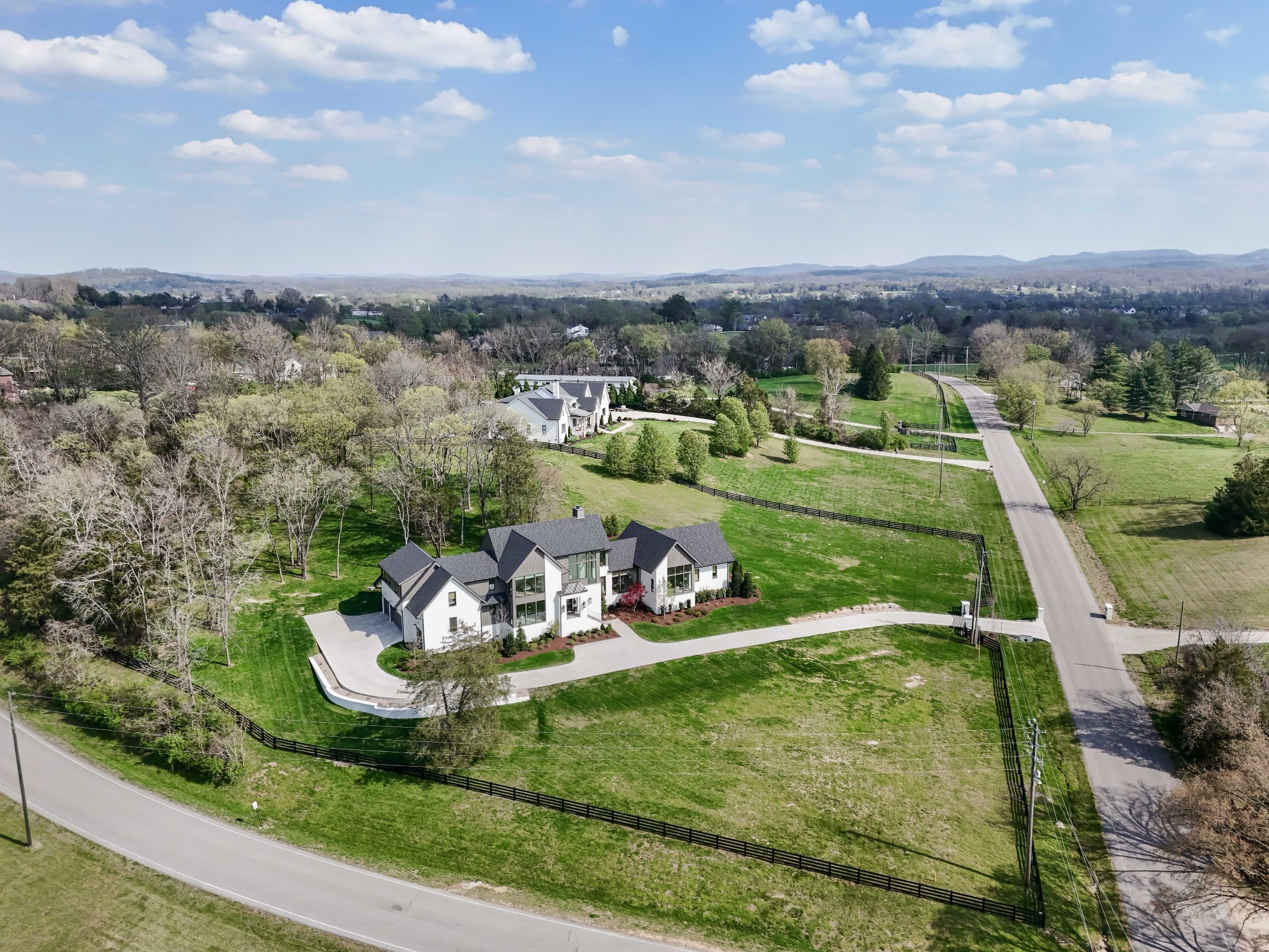 4472 S Carothers Rd