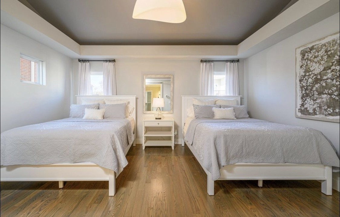 3118 Long Blvd Unit: 5