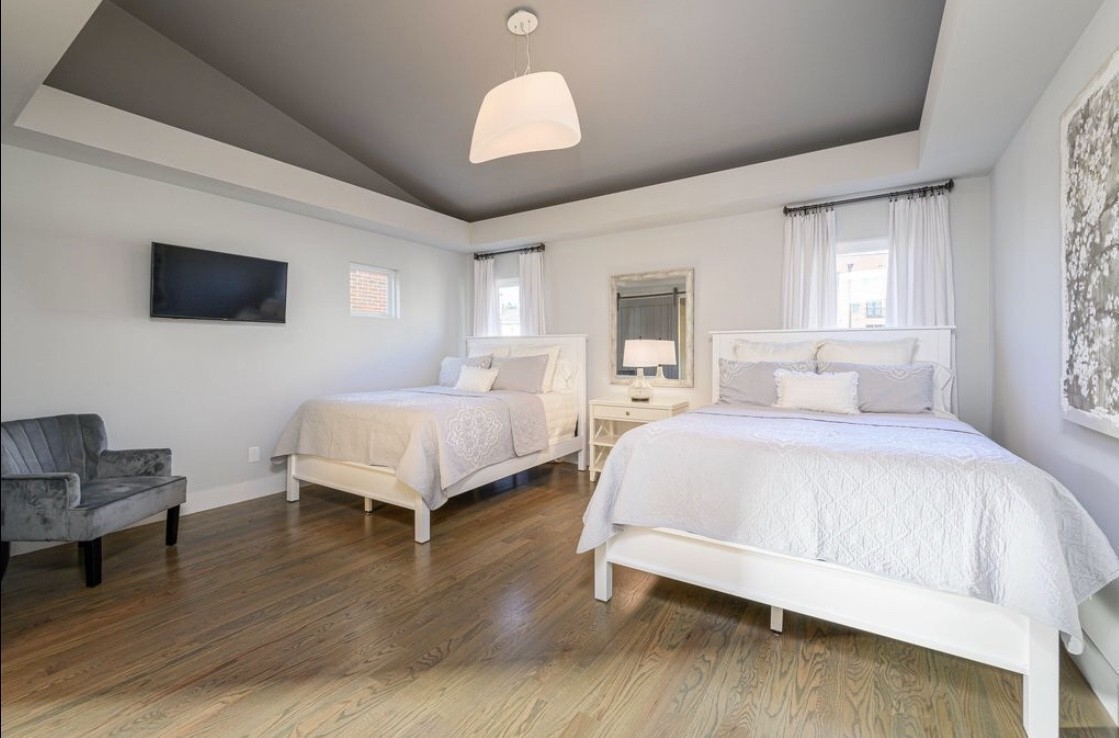 3118 Long Blvd Unit: 5