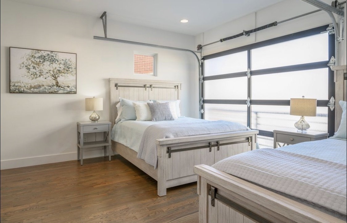 3118 Long Blvd Unit: 5