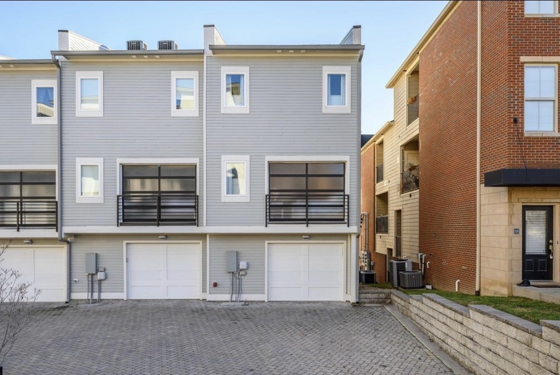 3118 Long Blvd Unit: 5